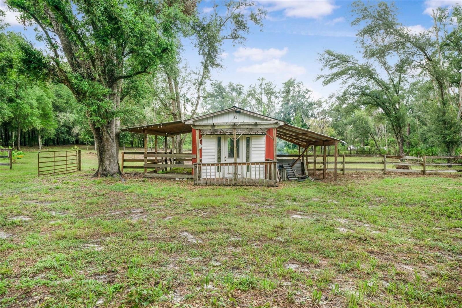 DUNNELLON, Florida, 34433, United States, 3 Bedrooms Bedrooms, ,2 BathroomsBathrooms,Residential,For Sale,1919933