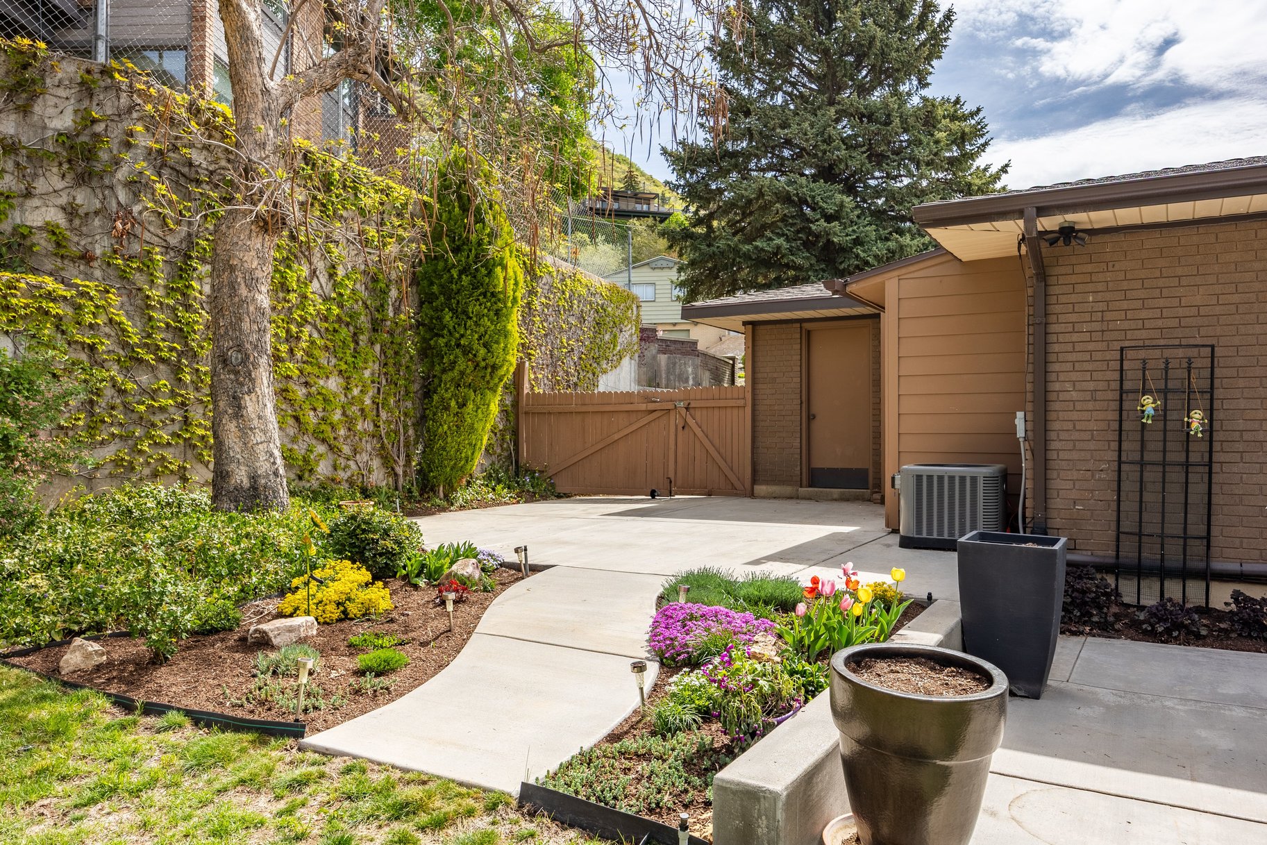  Stunning Remodeled Rambler - 物件實景