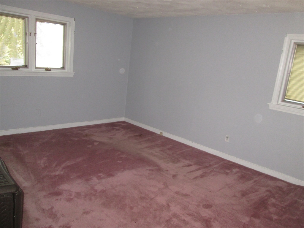 Melrose, Massachusetts, 02176, United States, 4 Bedrooms Bedrooms, ,2 BathroomsBathrooms,Residential,For Sale,1950992