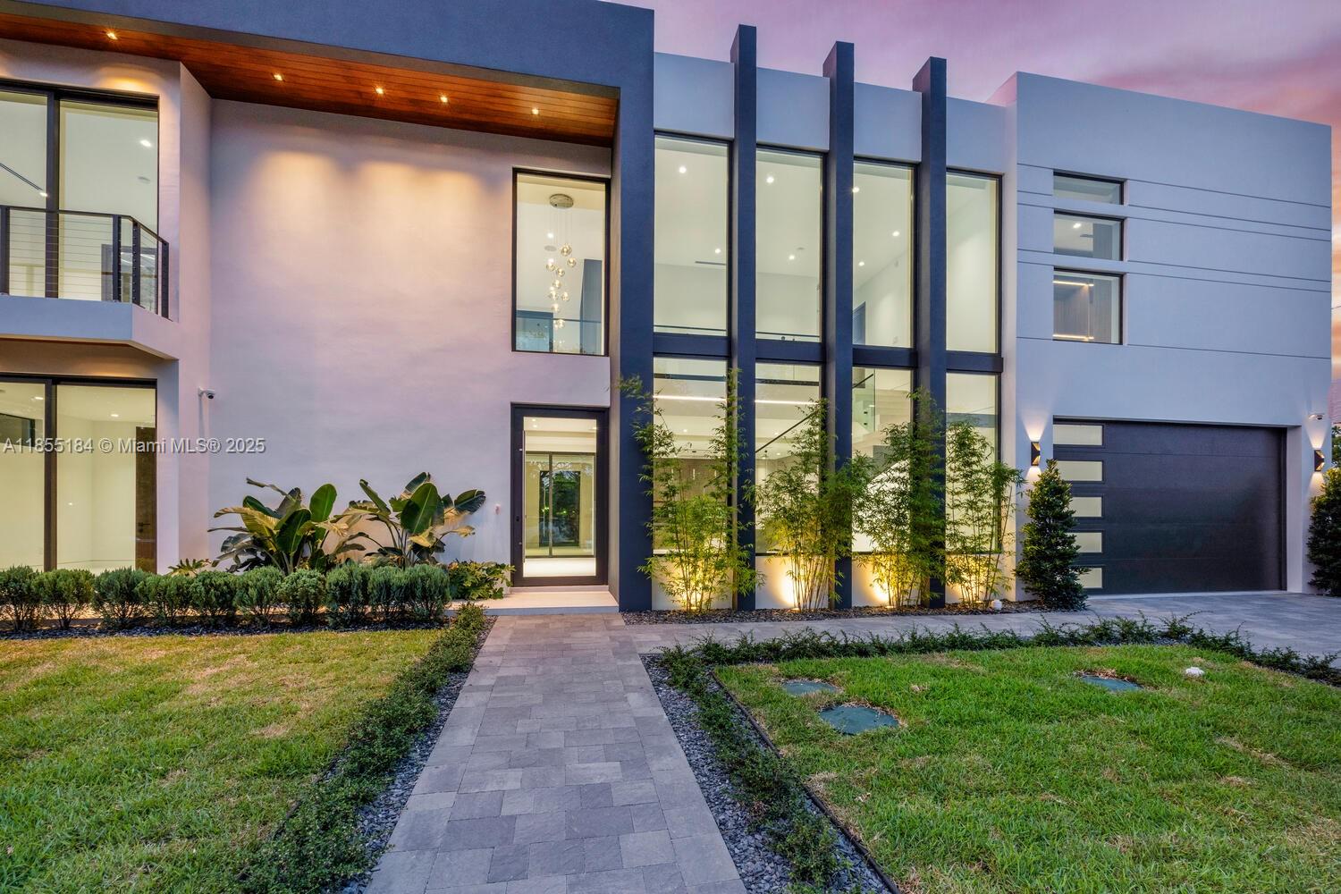 Miami, Florida, 33134, United States, 5 Bedrooms Bedrooms, ,6 BathroomsBathrooms,Residential,For Sale,1934506