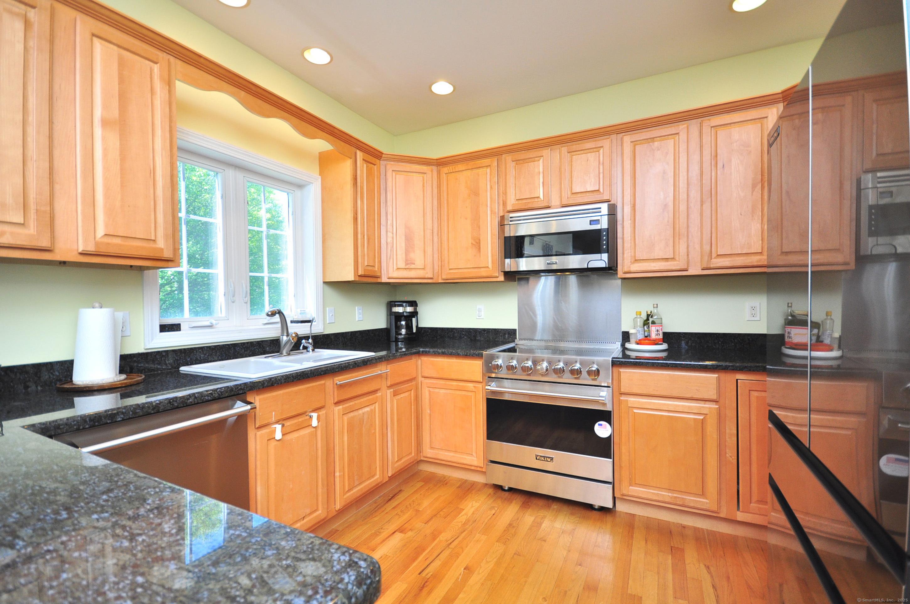 Tolland, Connecticut, 06084, United States, 3 Bedrooms Bedrooms, ,3 BathroomsBathrooms,Residential,For Sale,1937820
