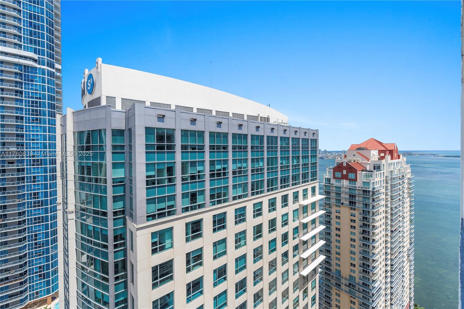 Miami, Florida, 33131, United States, 1 Bedroom Bedrooms, ,1 BathroomBathrooms,Residential,For Sale,1768107