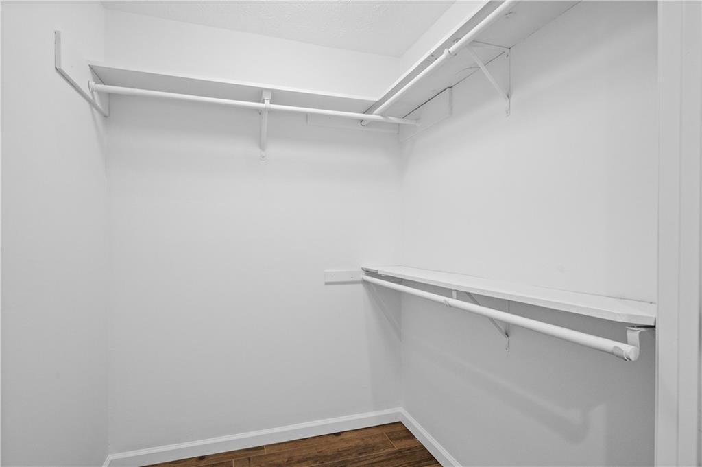 Marietta, Georgia, 30066, United States, 4 Bedrooms Bedrooms, ,3 BathroomsBathrooms,Residential,For Sale,1986334