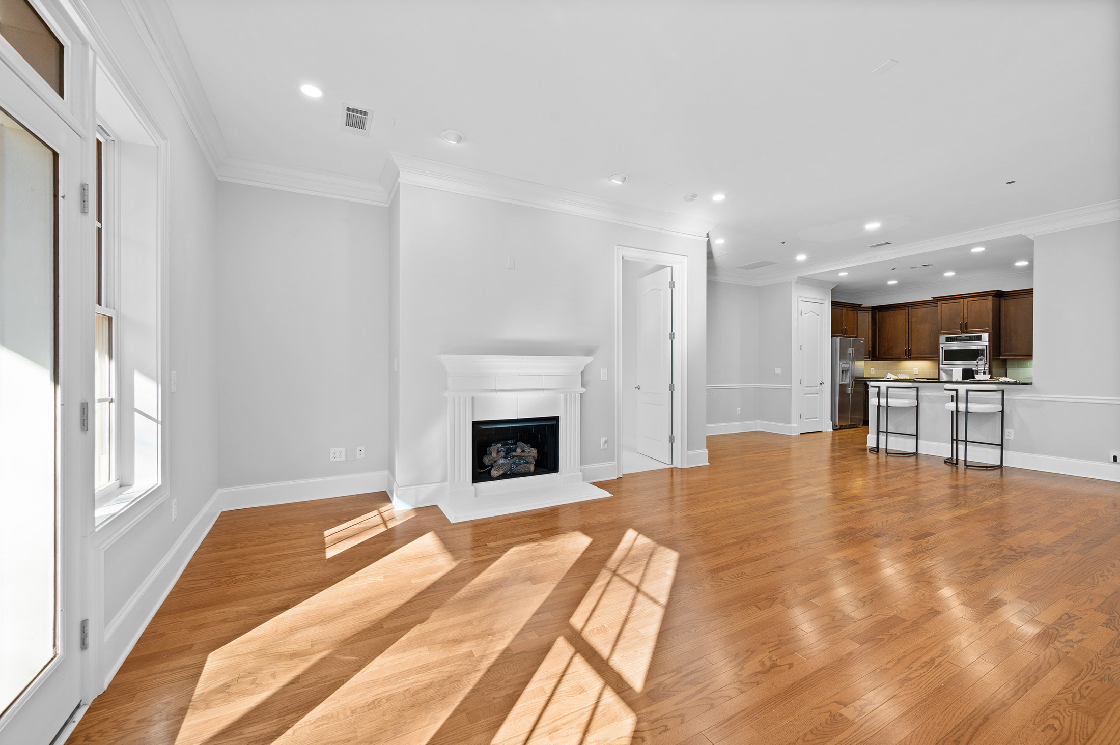  Showstopping Spacious Two Bedroom in the Exclusive Greystone at Vinings - 物件實景