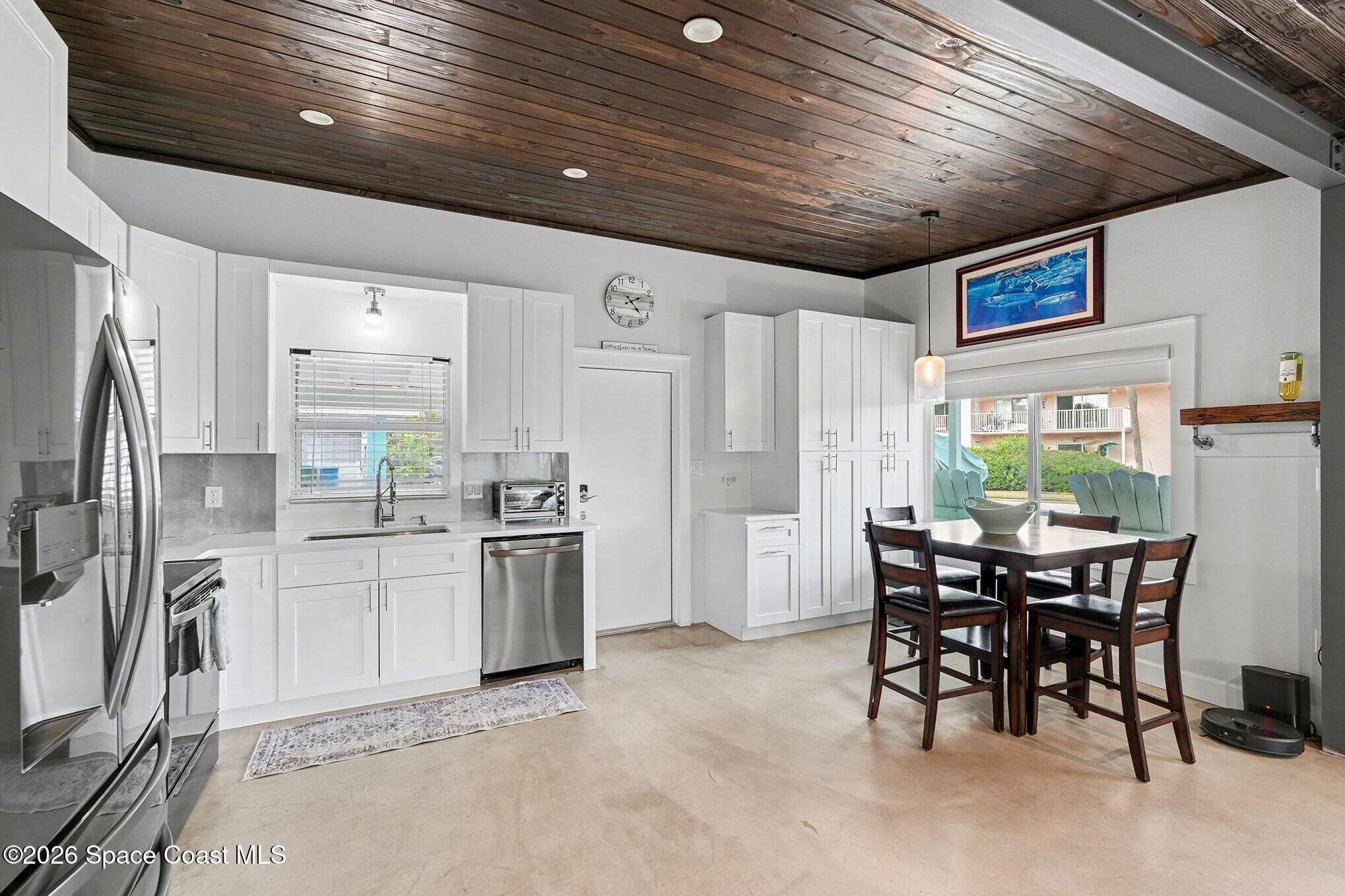 Cape Canaveral, Florida, 32920, United States, 3 Bedrooms Bedrooms, ,2 BathroomsBathrooms,Residential,For Sale,2010705