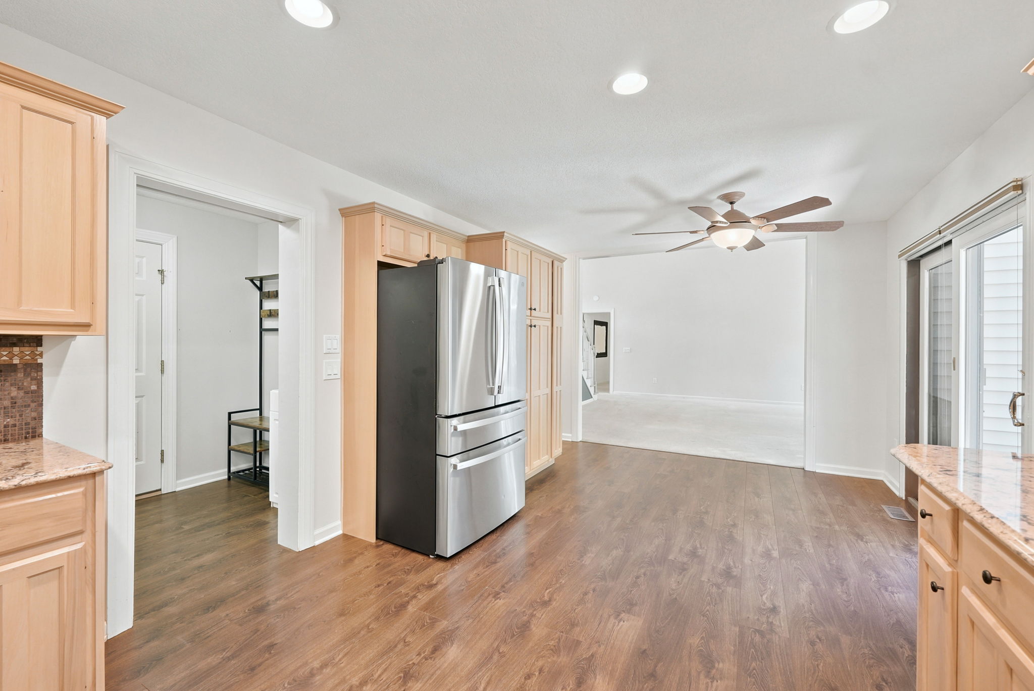  Excellent 3 Bedroom Home with Finished Basement in Fort Wayne - 物件實景