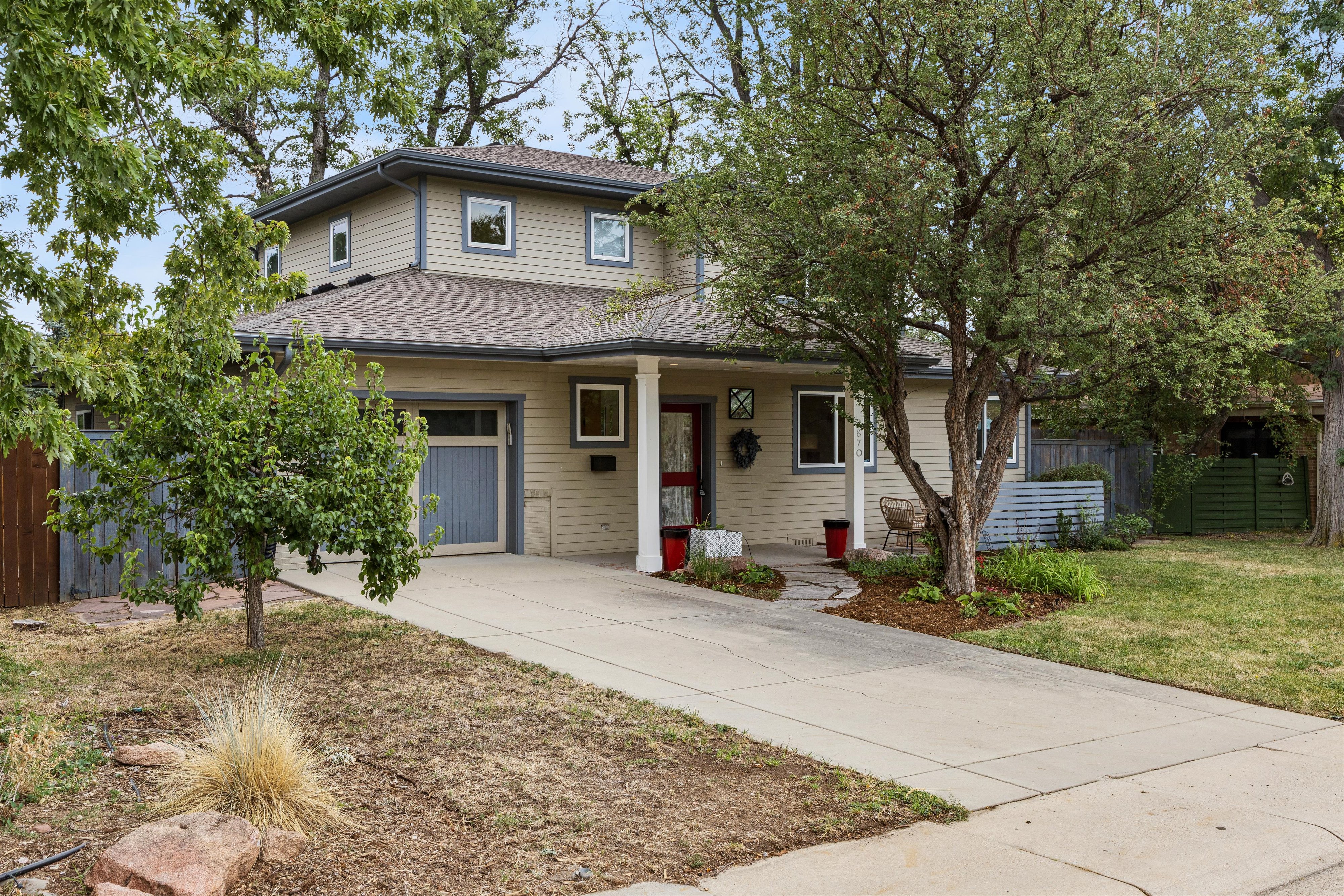  Lovely Home Set in One of Boulder