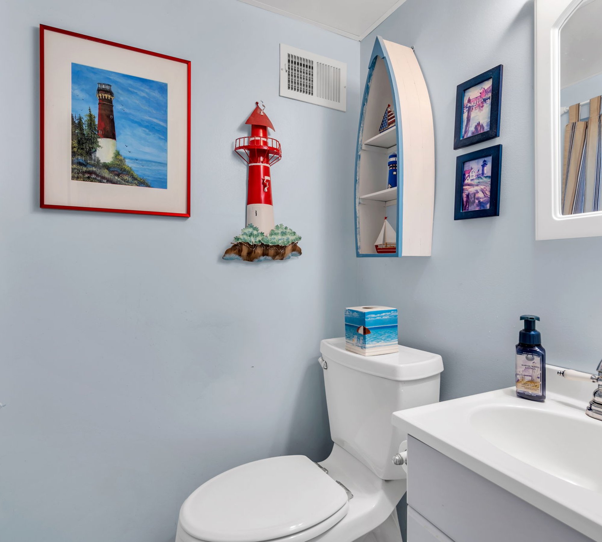  Sun-filled Home in Fairview Estates - 物件實景