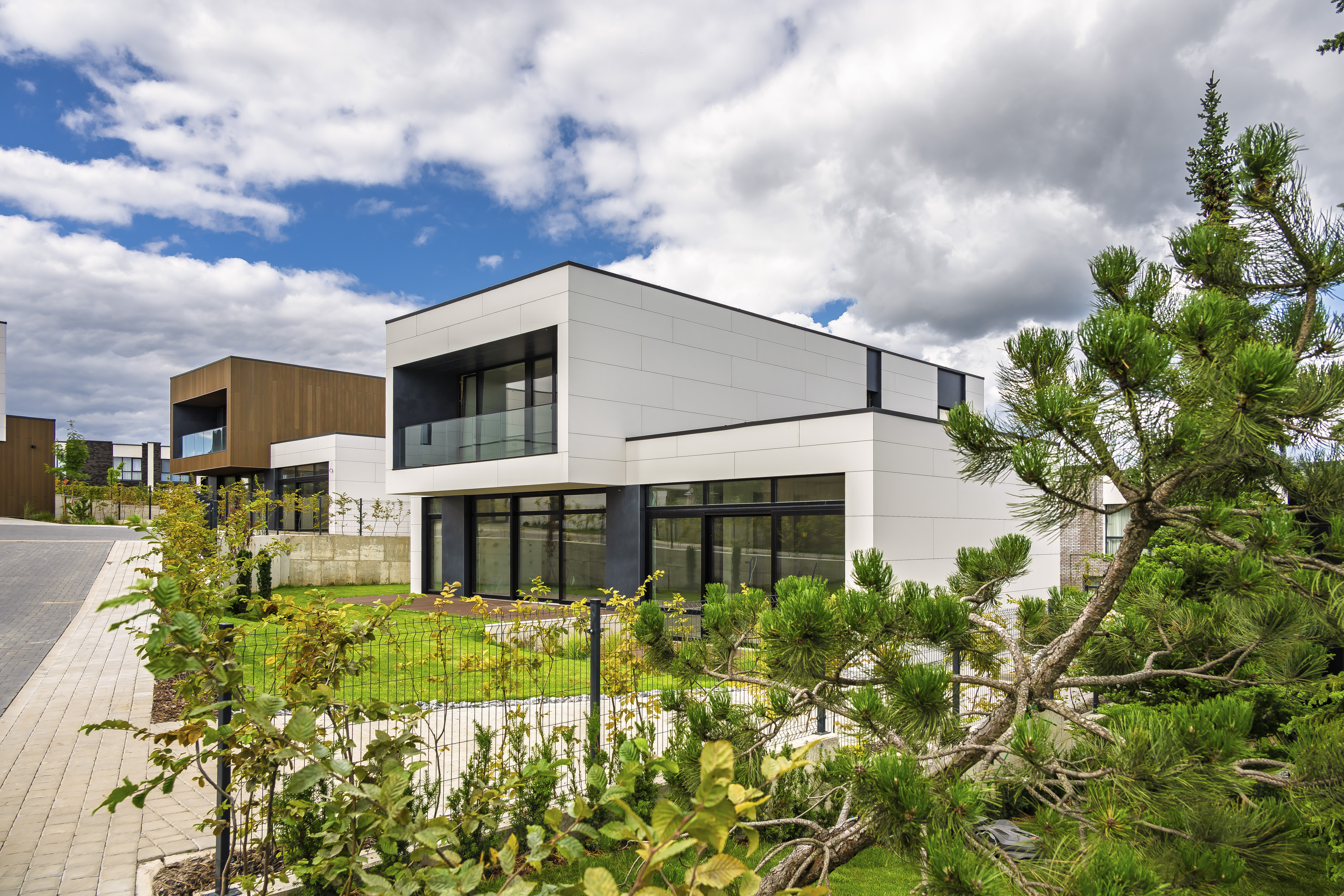  A Space Designed for Contemporary Living - 物件實景