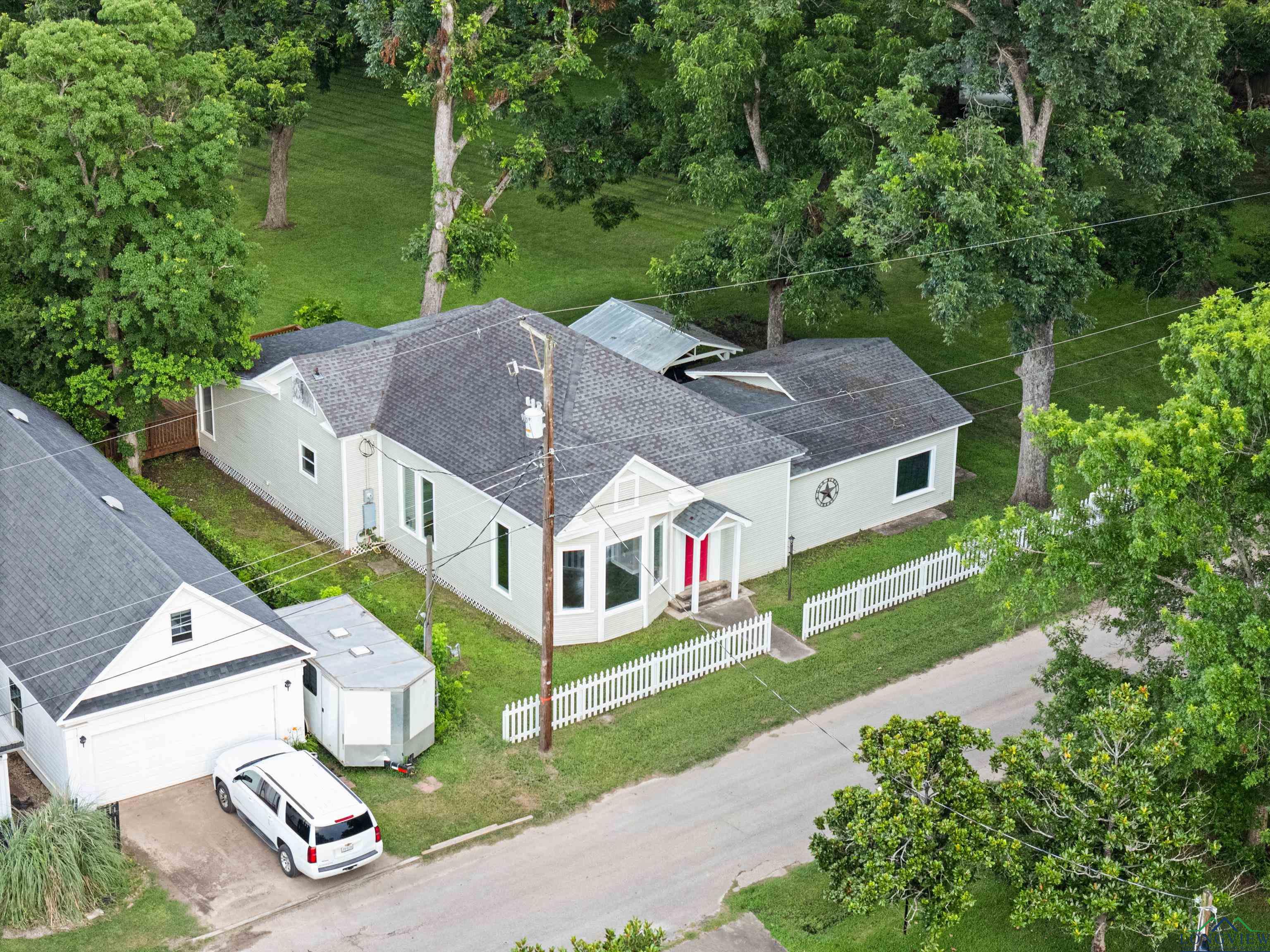 Jefferson, Texas, 75657, United States, 4 Bedrooms Bedrooms, ,5 BathroomsBathrooms,Residential,For Sale,1868474