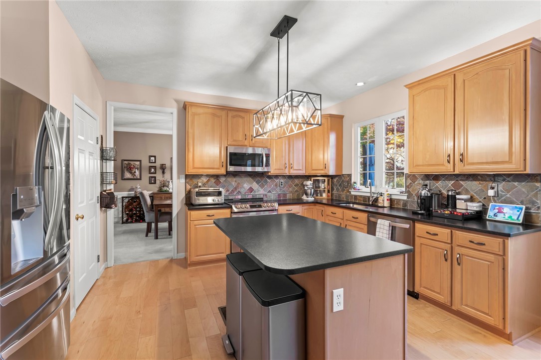 Venetia, Pennsylvania, 15367, United States, 4 Bedrooms Bedrooms, ,3 BathroomsBathrooms,Residential,For Sale,2008848