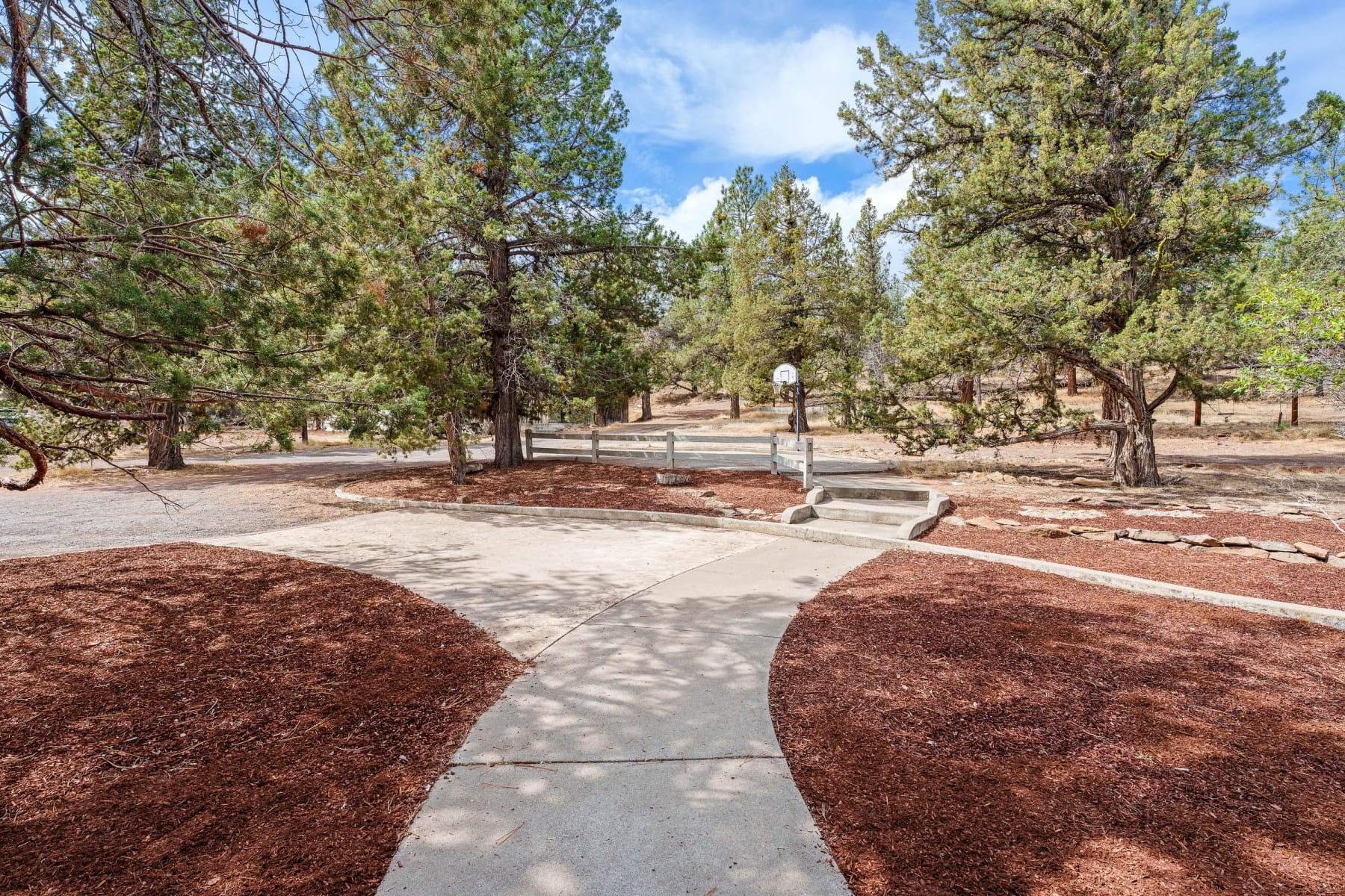  67439 Highway 20 Bend, OR 97703 - 物件實景