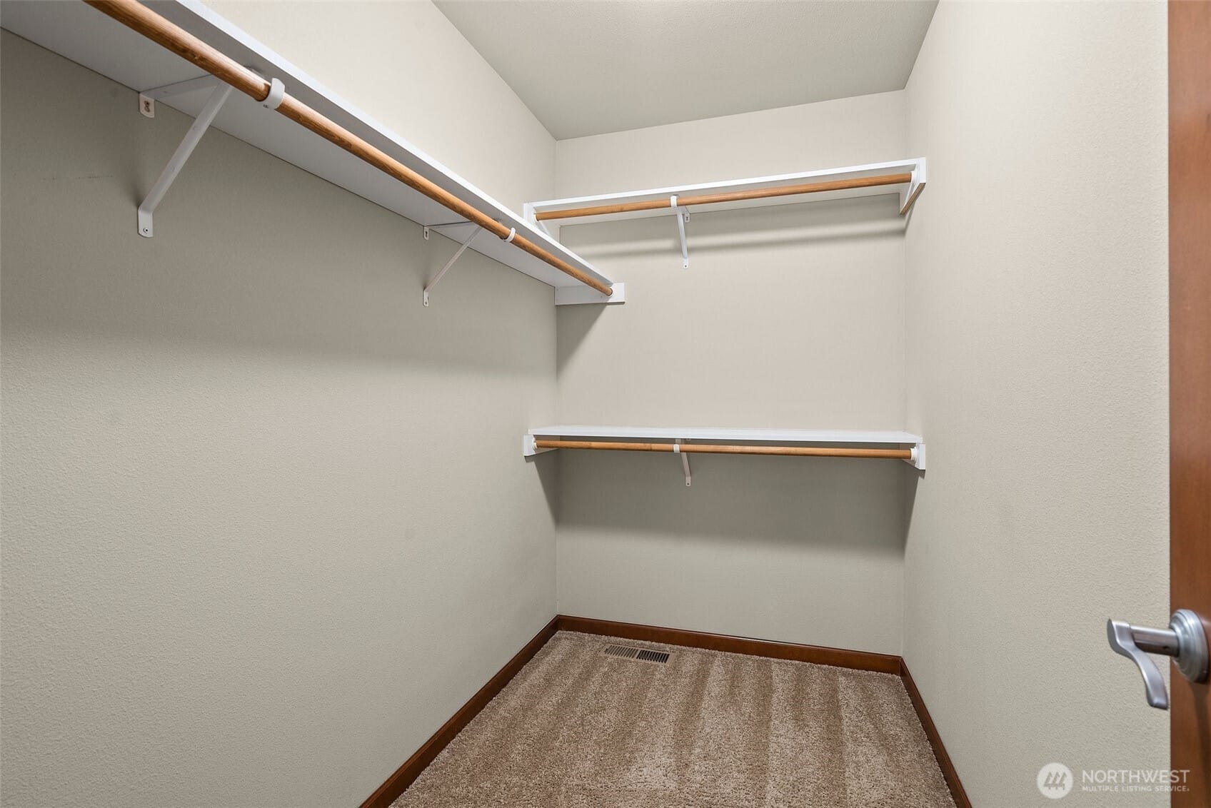 Puyallup, Washington, 98374, United States, 3 Bedrooms Bedrooms, ,3 BathroomsBathrooms,Residential,For Sale,1885383