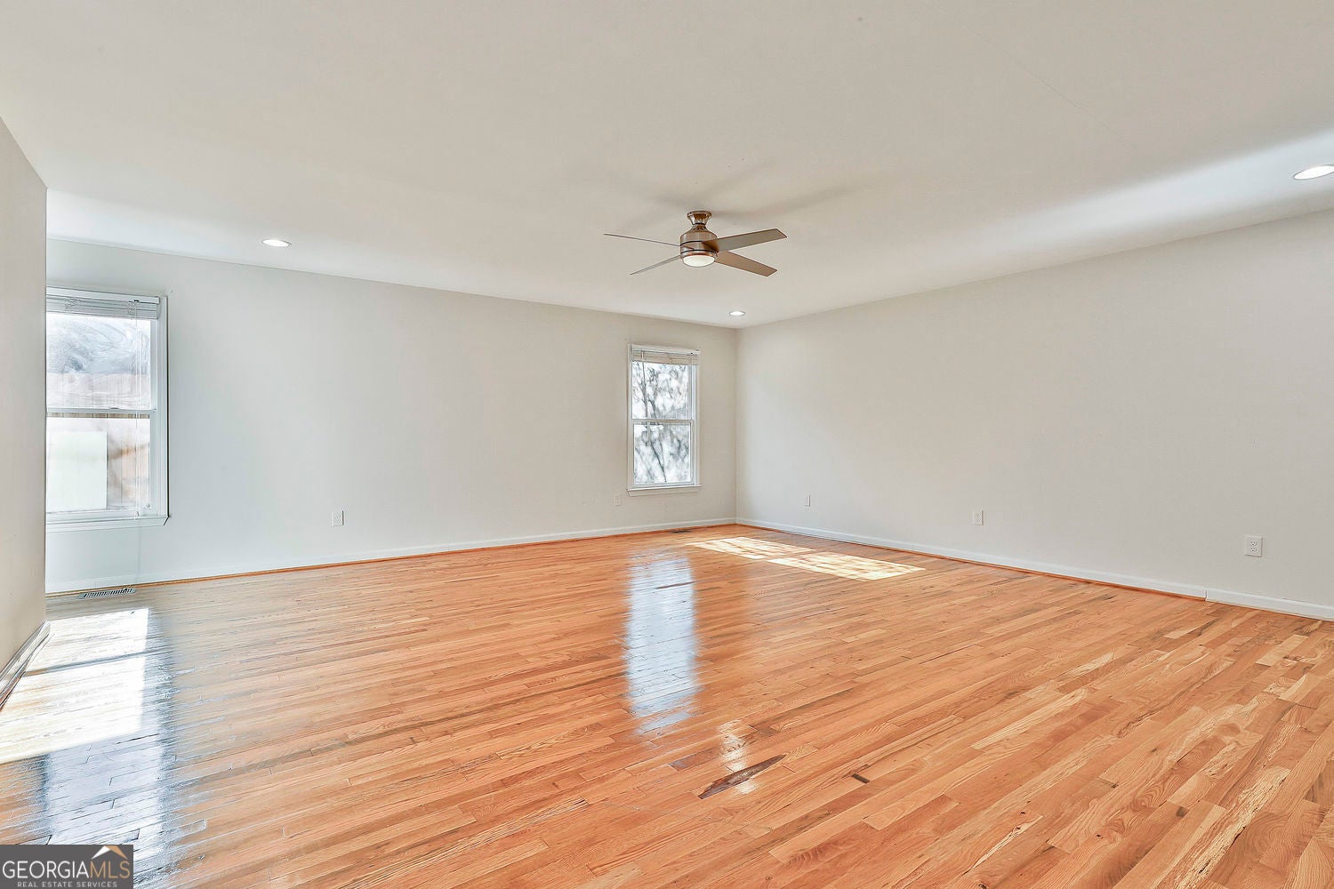 Atlanta, Georgia, 30314, United States, 5 Bedrooms Bedrooms, ,4 BathroomsBathrooms,Residential,For Sale,2006561