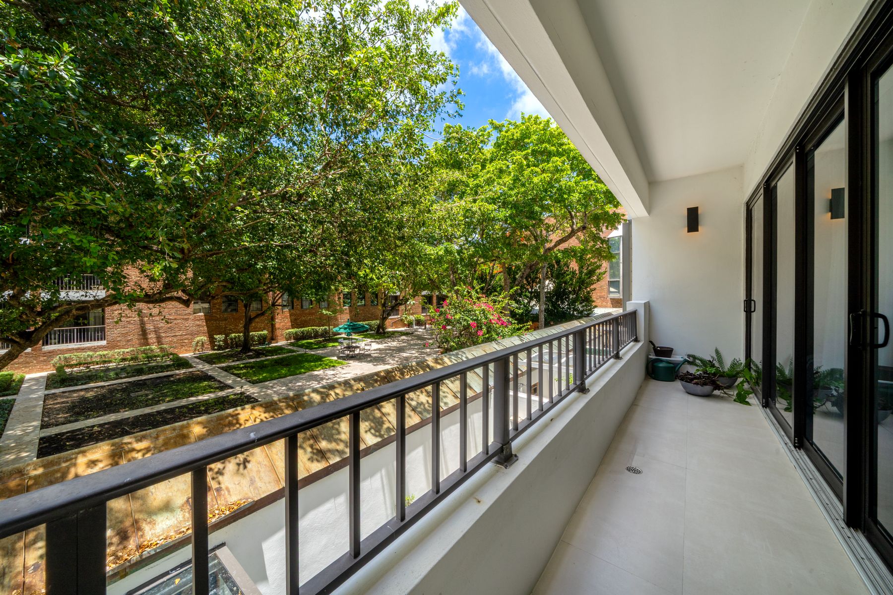  10659 NE Quaybridge Ct, Miami, FL, 33138 - 物件實景
