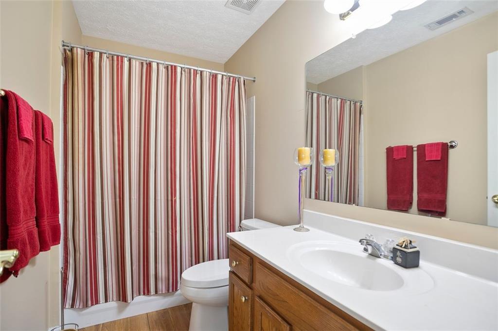 Covington, Georgia, 30014, United States, 5 Bedrooms Bedrooms, ,5 BathroomsBathrooms,Residential,For Sale,2003102