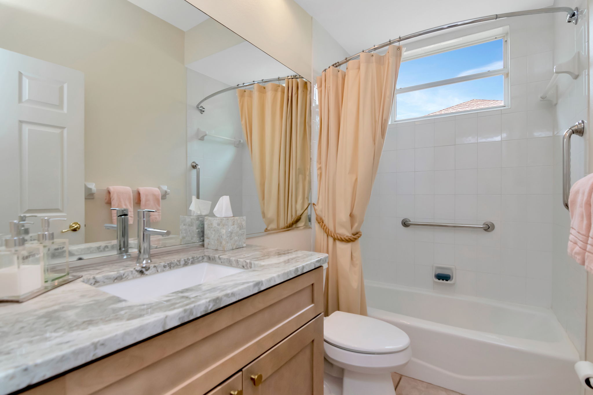 Lakewood Ranch, Florida, 34202, United States, 3 Bedrooms Bedrooms, ,3 BathroomsBathrooms,Residential,For Sale,1981862