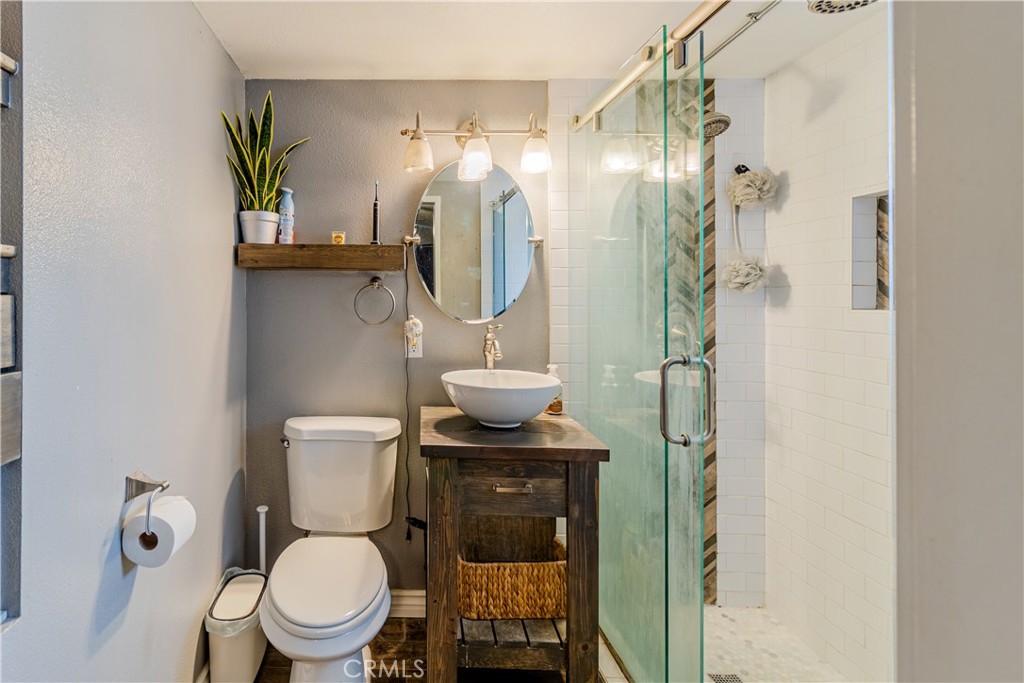 Whittier, California, 90601, United States, 3 Bedrooms Bedrooms, ,2 BathroomsBathrooms,Residential,For Sale,1930022