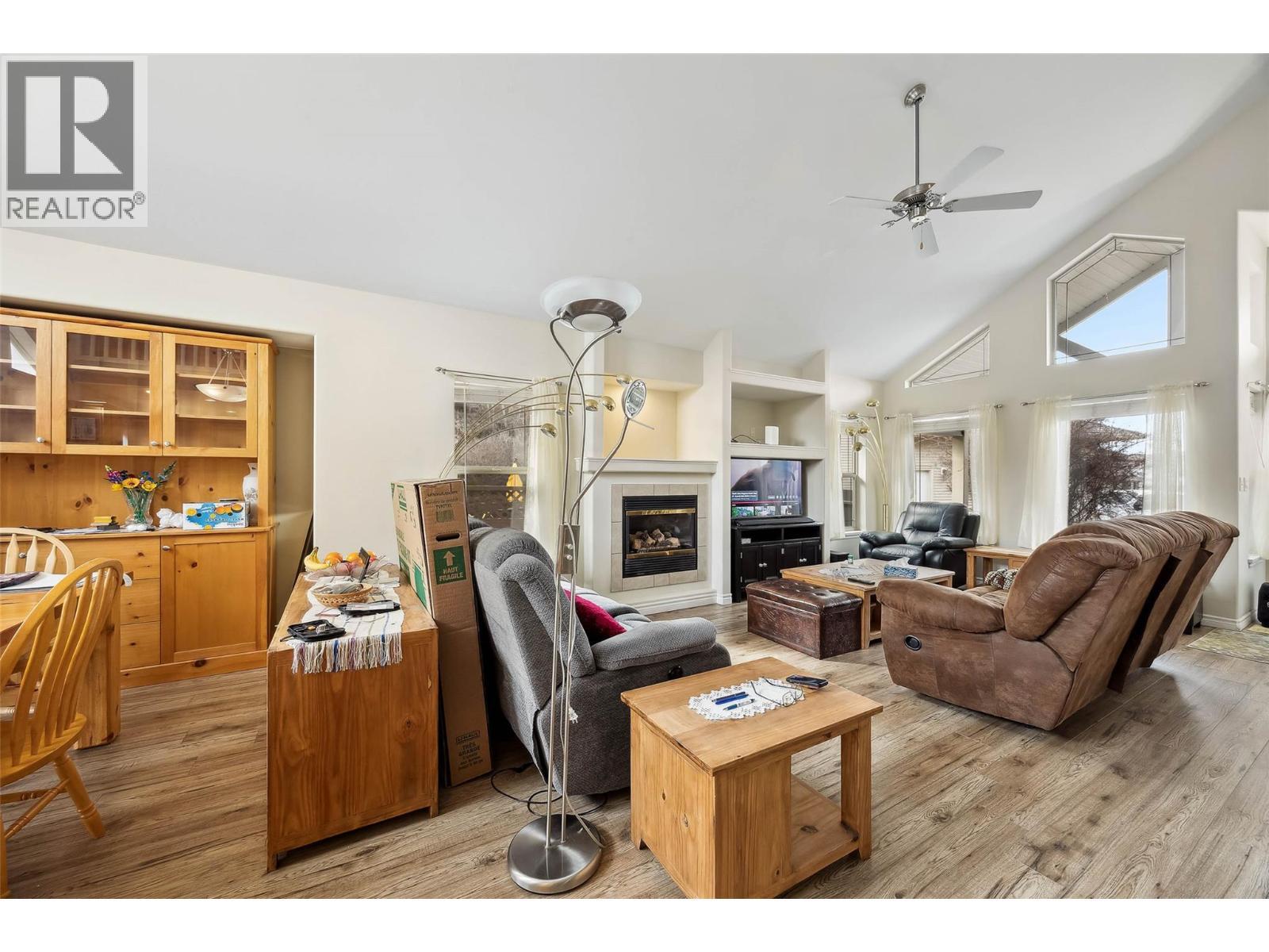 KAMLOOPS, British Columbia, V1S 1X9, CA, 4 Bedrooms Bedrooms, ,2 BathroomsBathrooms,Residential,For Sale,1950307