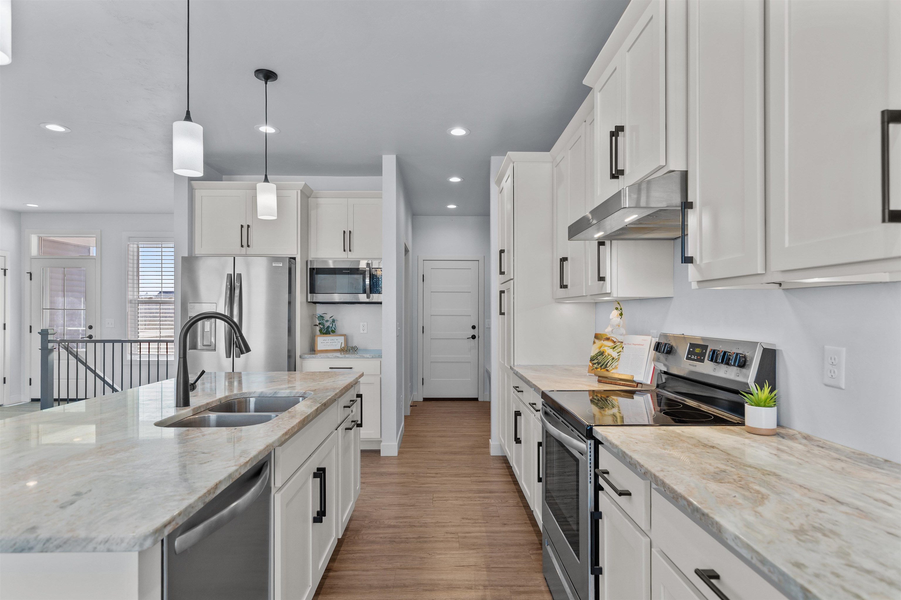 Greenville, Wisconsin, 54942, United States, 4 Bedrooms Bedrooms, ,4 BathroomsBathrooms,Residential,For Sale,1995419