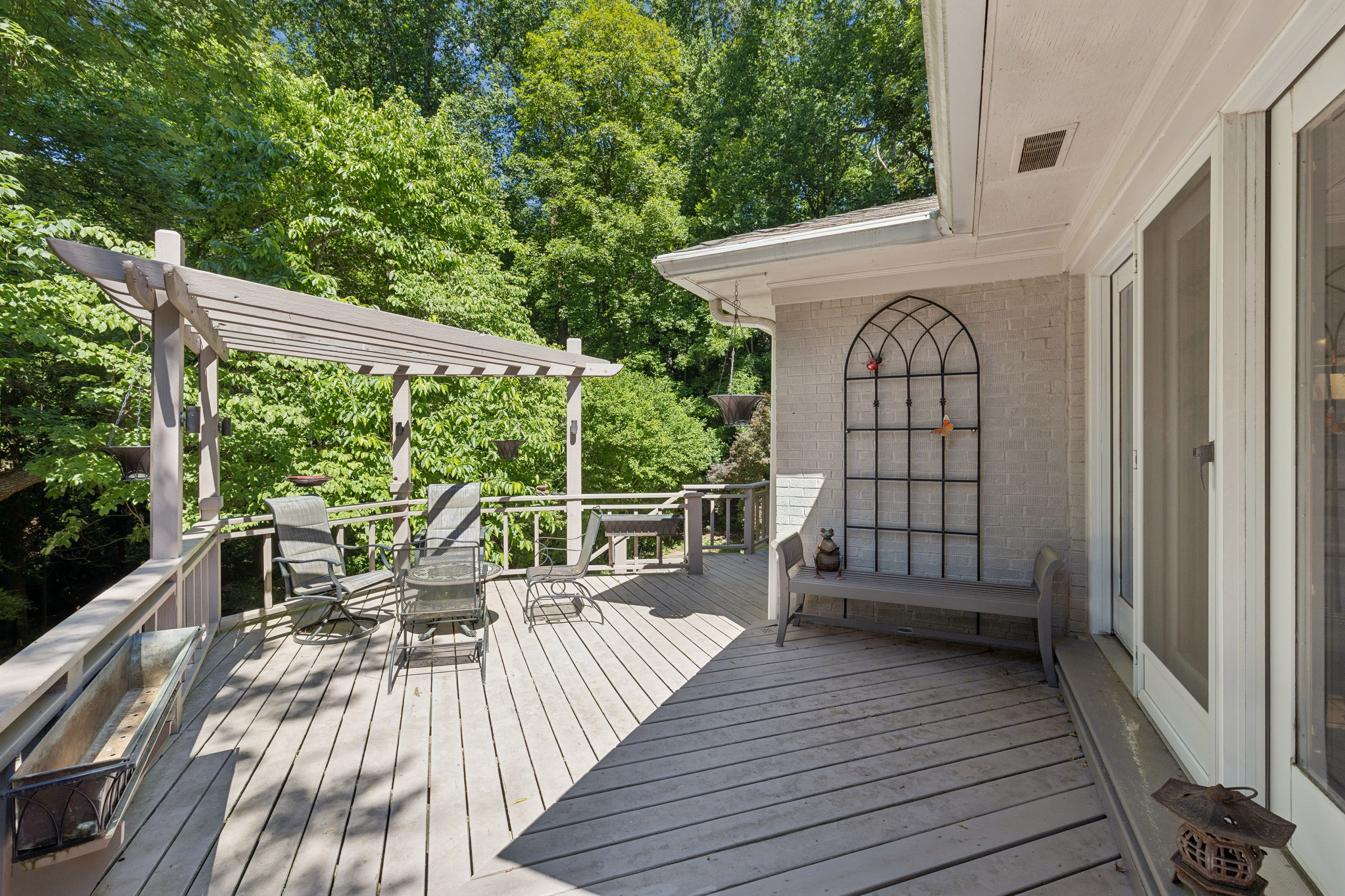  Charming Ranch Offers Space, Privacy and Long Term Potential - 物件實景