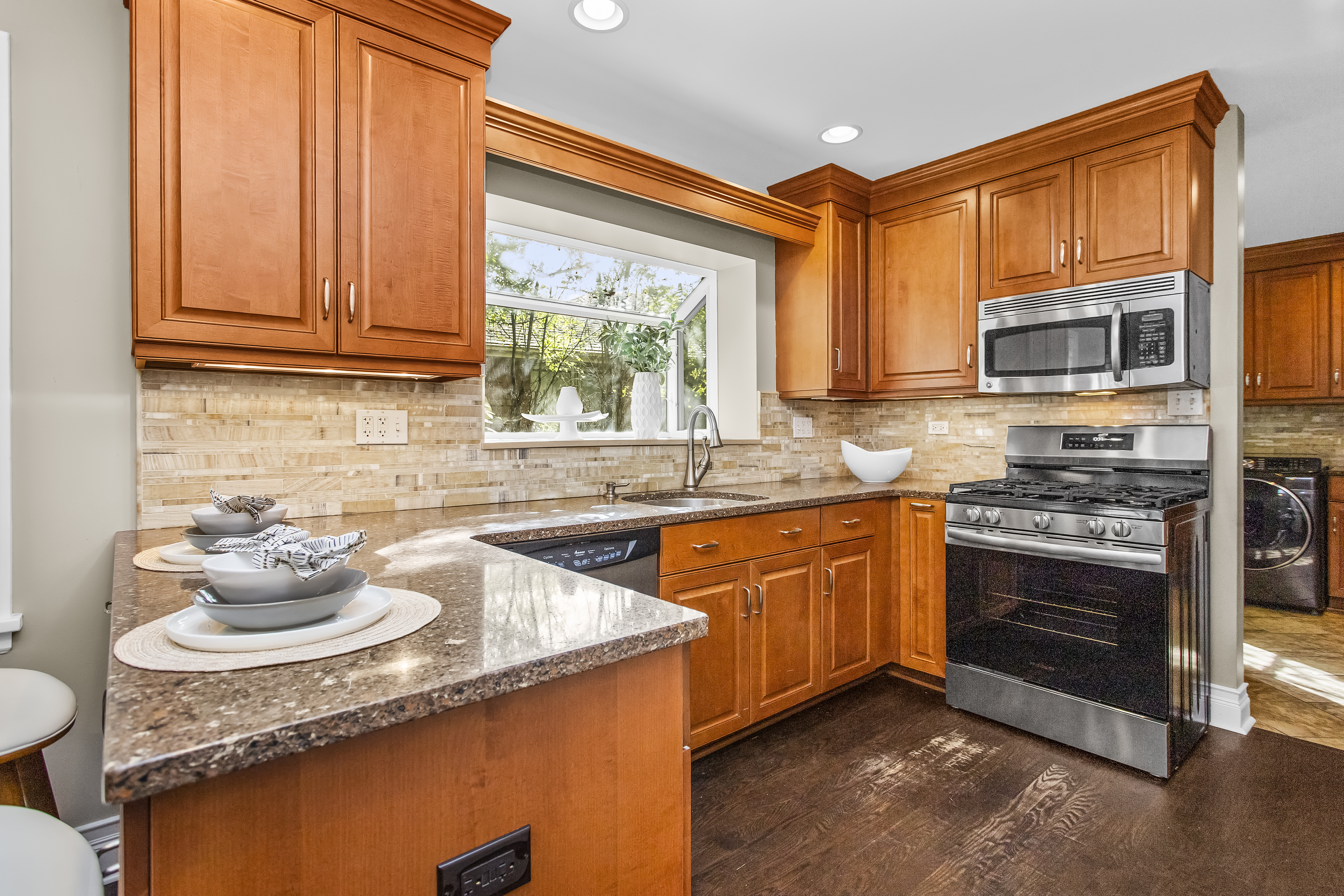  807 Surrey Lane, Glenview, IL, 60025 - 物件實景