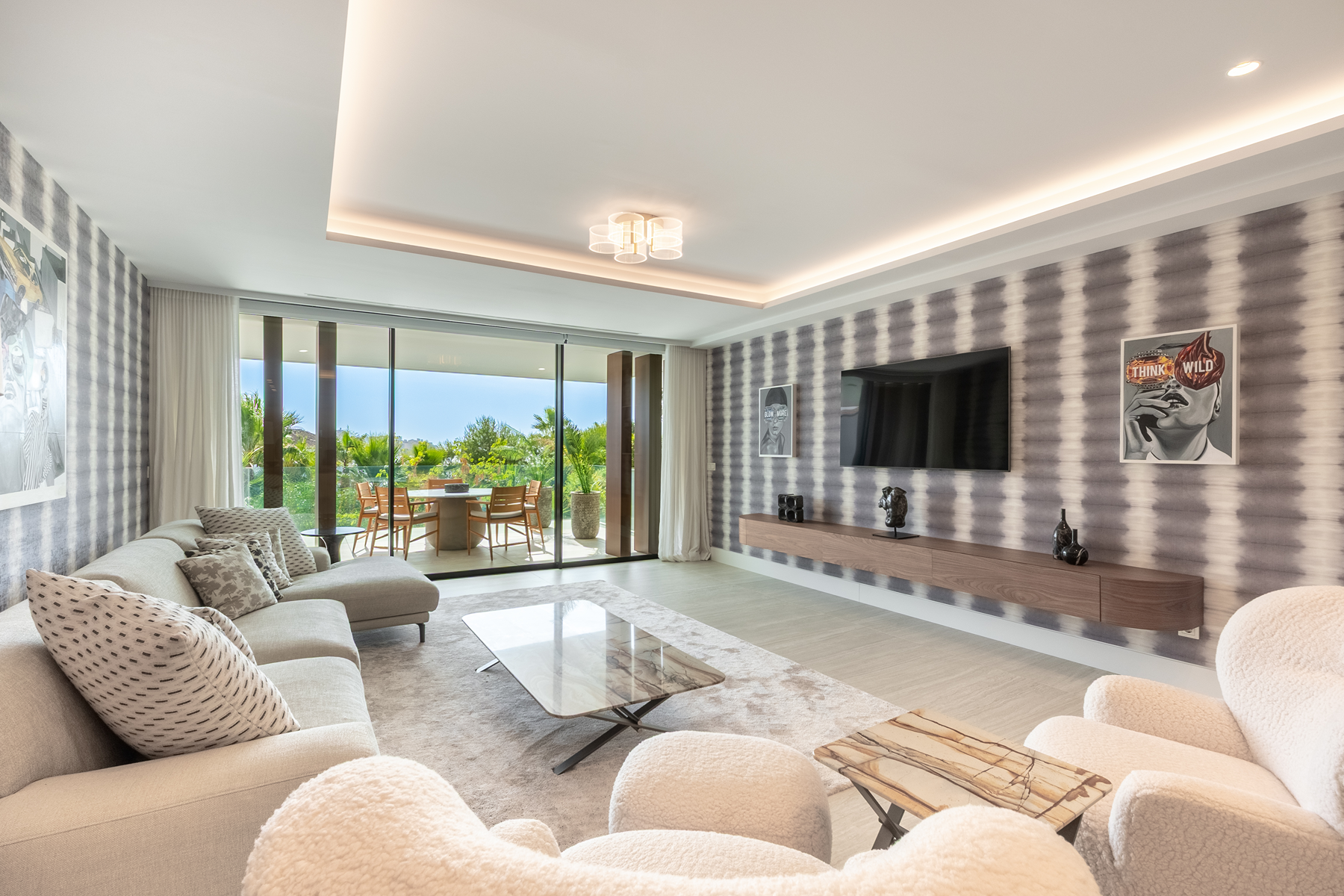  Beachfront apartment with exceptional resort amenities in Estepona - 物件實景