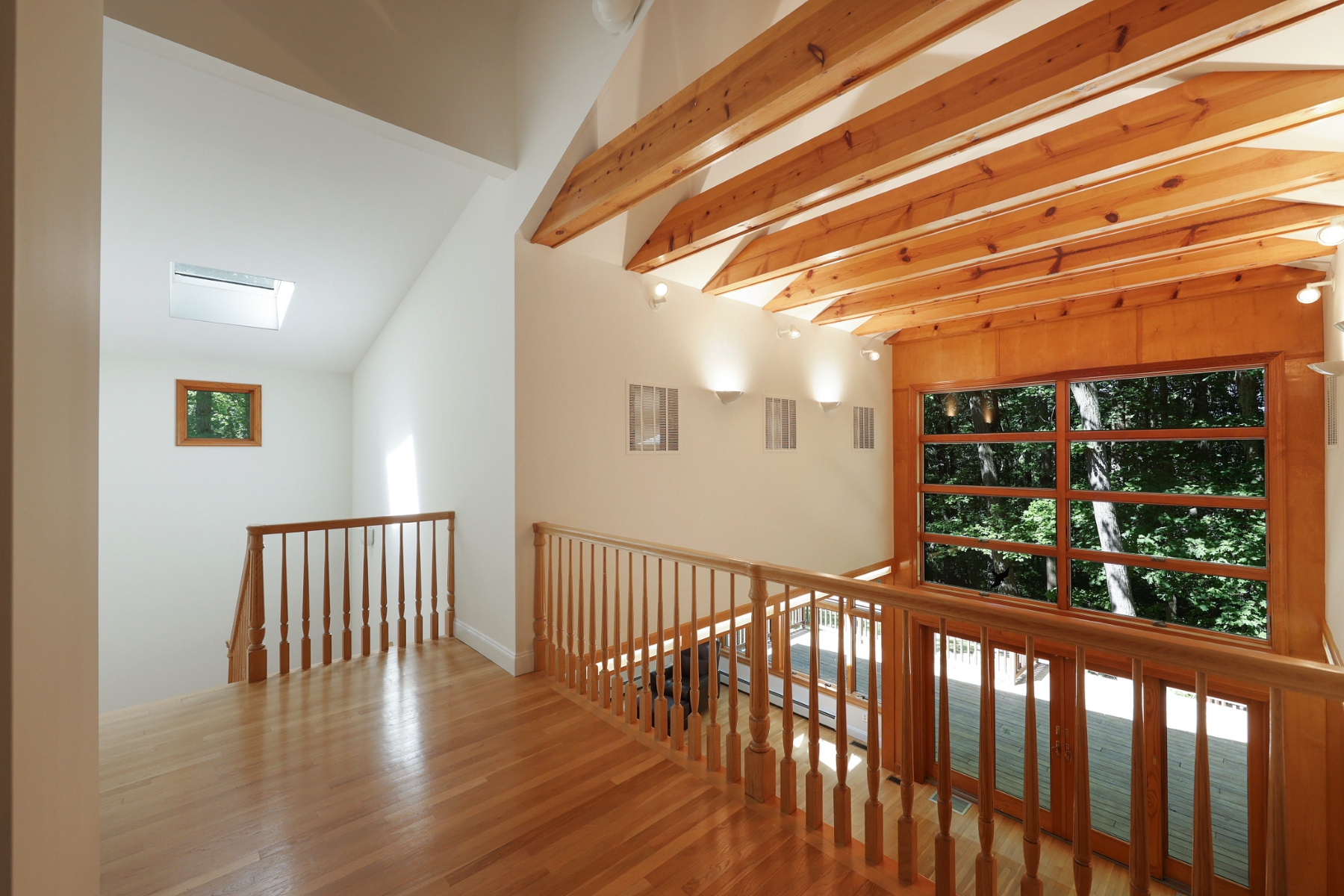  Custom Home Offers Space Versatility and Refined Comfort - 物件實景