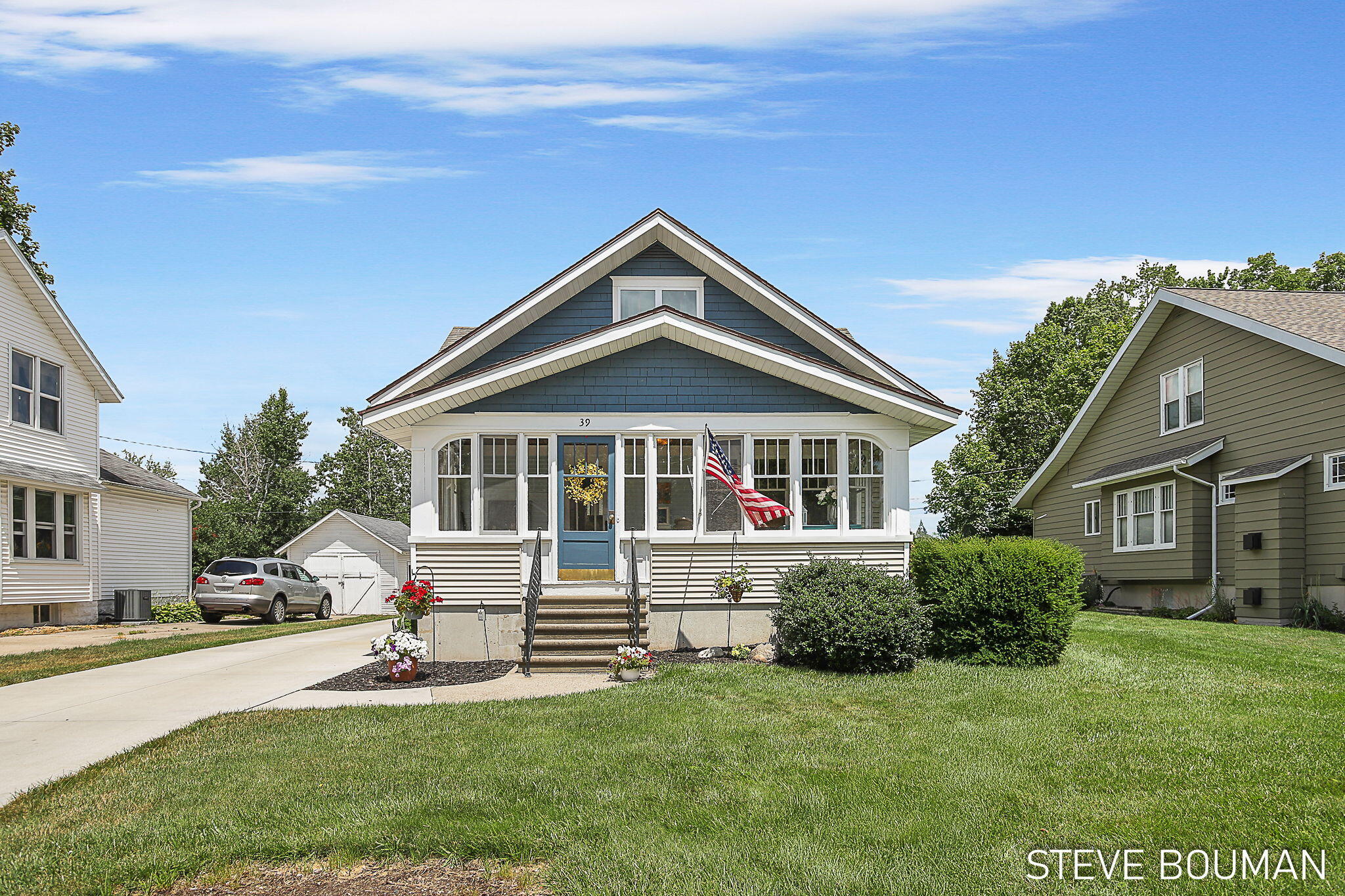 Cherry Ave, Zeeland, MI 49464