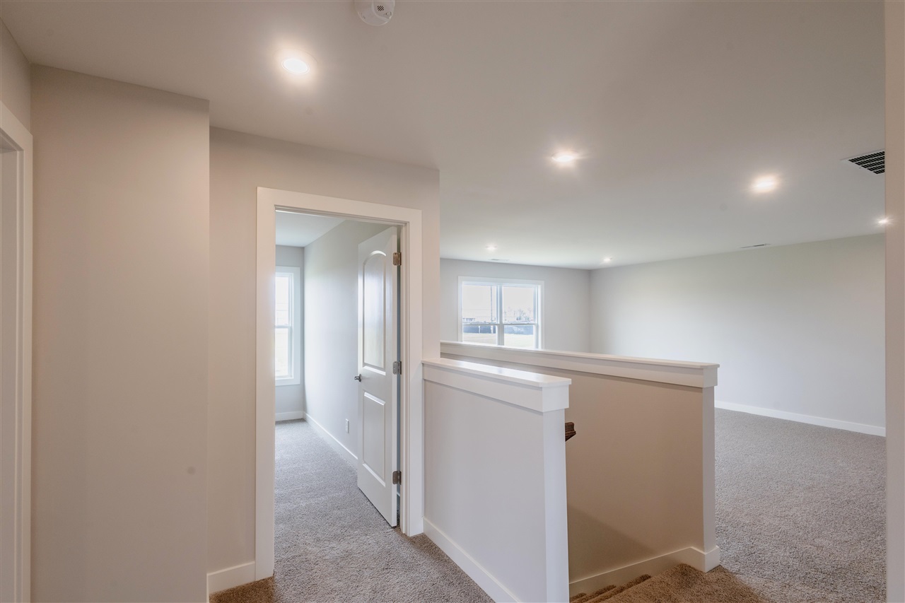 Bowling Green, Kentucky, 42104, United States, 4 Bedrooms Bedrooms, ,3 BathroomsBathrooms,Residential,For Sale,1913768