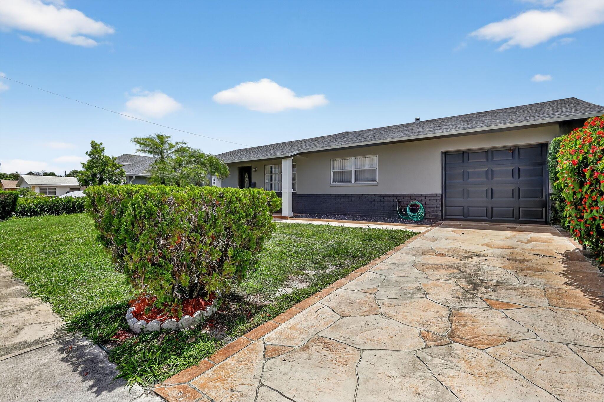 West Palm Beach, Florida, 33401, United States, 4 Bedrooms Bedrooms, ,2 BathroomsBathrooms,Residential,For Sale,1975982