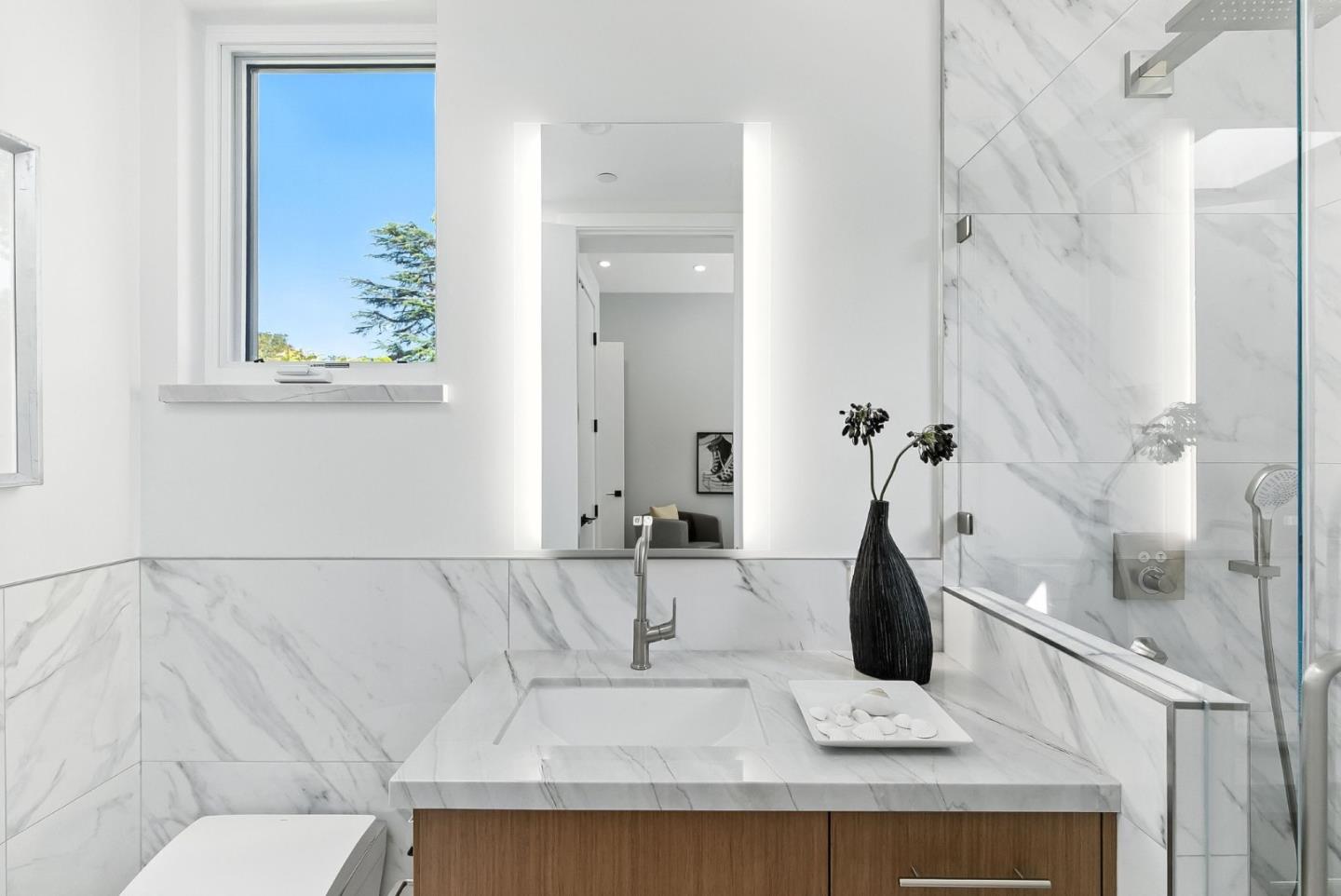 Palo Alto, California, 94303, United States, 4 Bedrooms Bedrooms, ,5 BathroomsBathrooms,Residential,For Sale,1906712