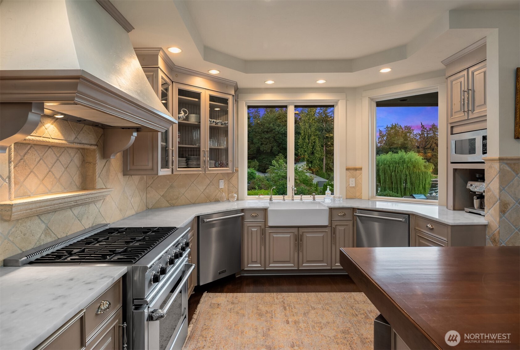 Bellevue, Washington, 98004, United States, 3 Bedrooms Bedrooms, ,4 BathroomsBathrooms,Residential,For Sale,1856686