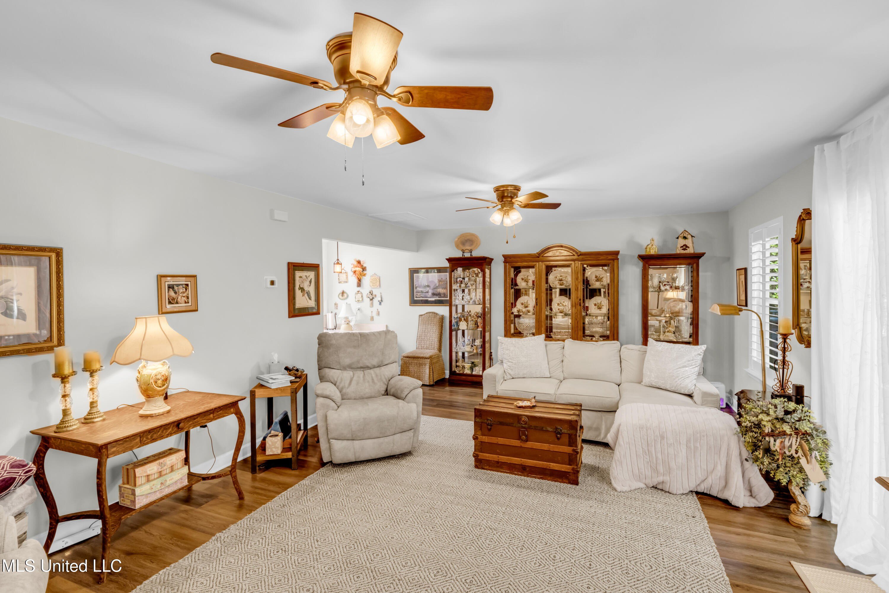 Gautier, Mississippi, 39553, United States, 4 Bedrooms Bedrooms, ,4 BathroomsBathrooms,Residential,For Sale,1989936