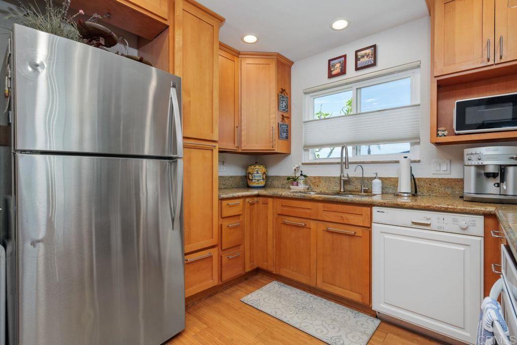 Oceanside, California, 92057, United States, 2 Bedrooms Bedrooms, ,2 BathroomsBathrooms,Residential,For Sale,1875366
