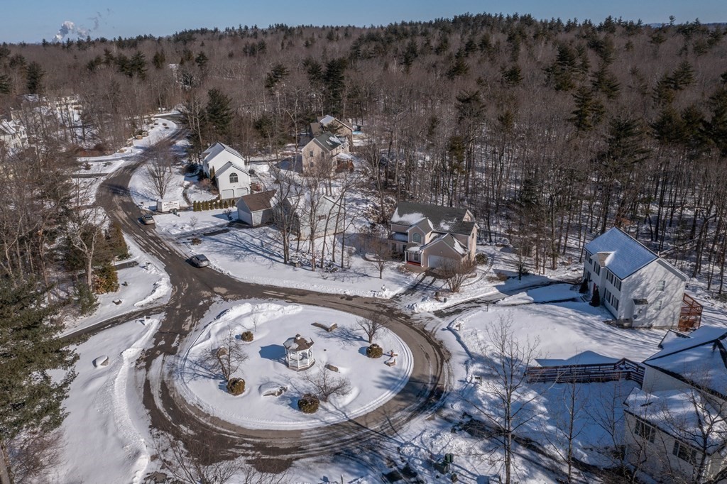 Hooksett, New Hampshire, 03106, United States, 3 Bedrooms Bedrooms, ,3 BathroomsBathrooms,Residential,For Sale,1930253