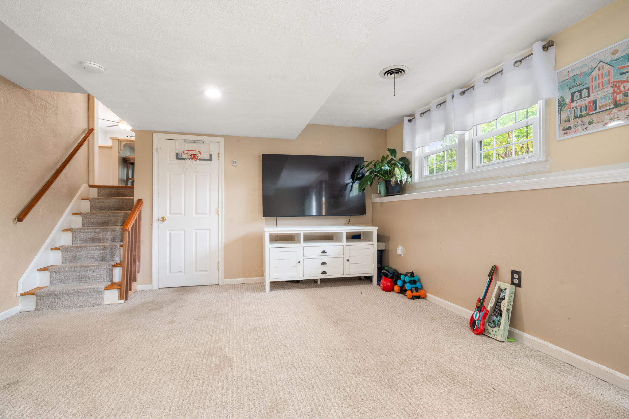  2 Forbes Road, Canton, MA, 02021 - 物件實景