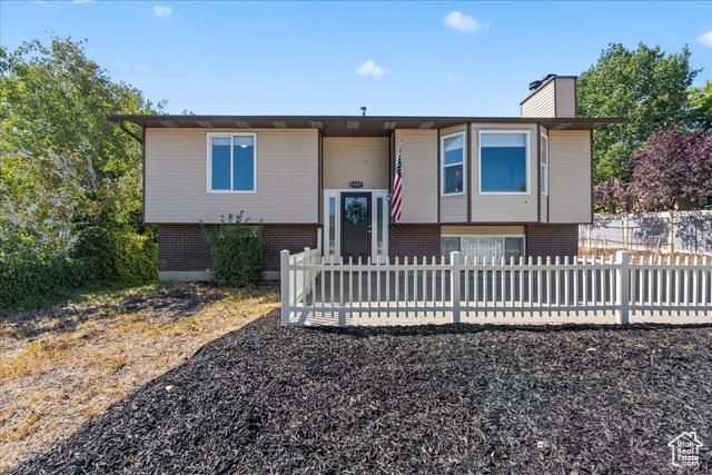 Salt Lake City, Utah, 84118, United States, 4 Bedrooms Bedrooms, ,2 BathroomsBathrooms,Residential,For Sale,1981684