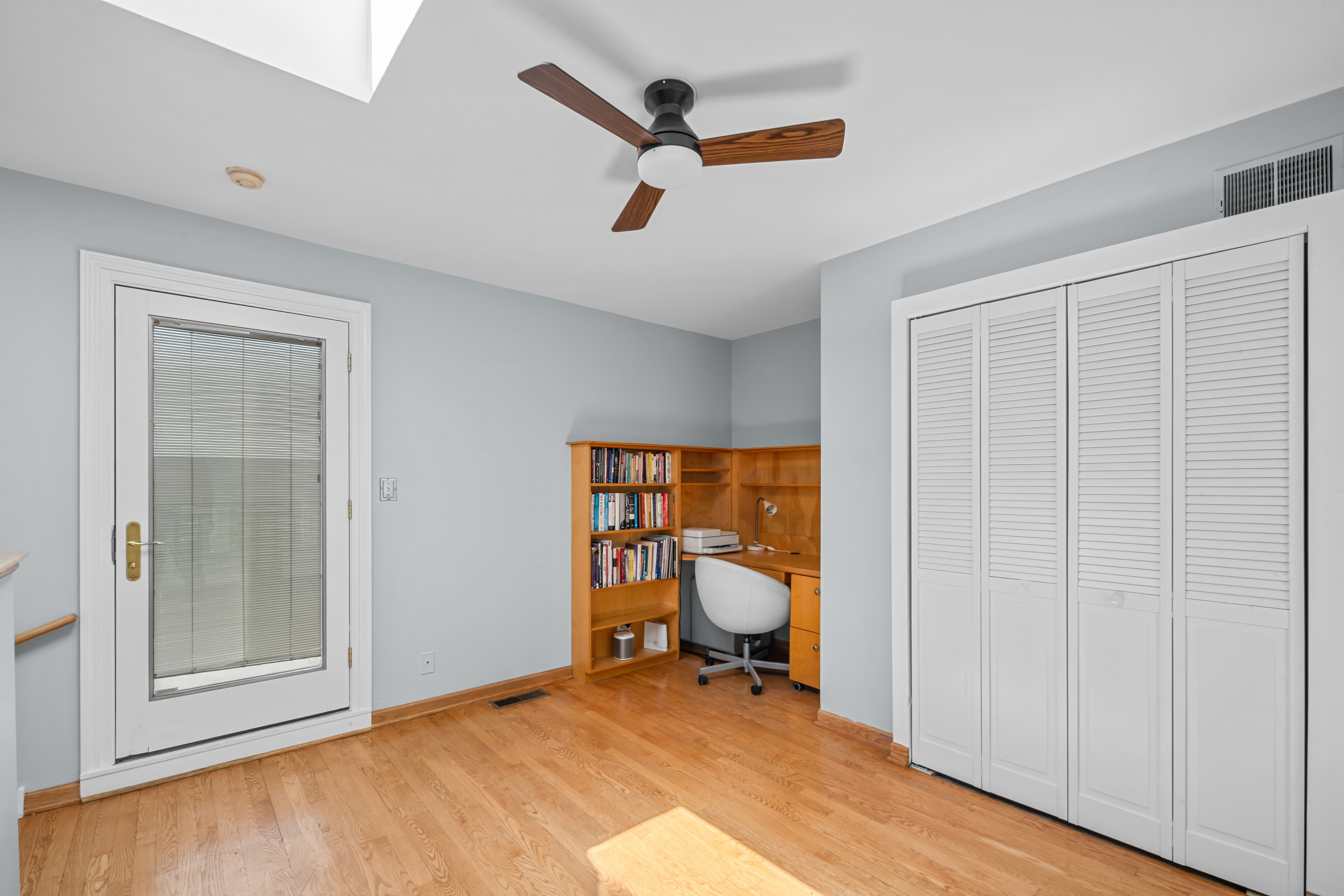  Impeccably Renovated Four-story Townhome - 物件實景