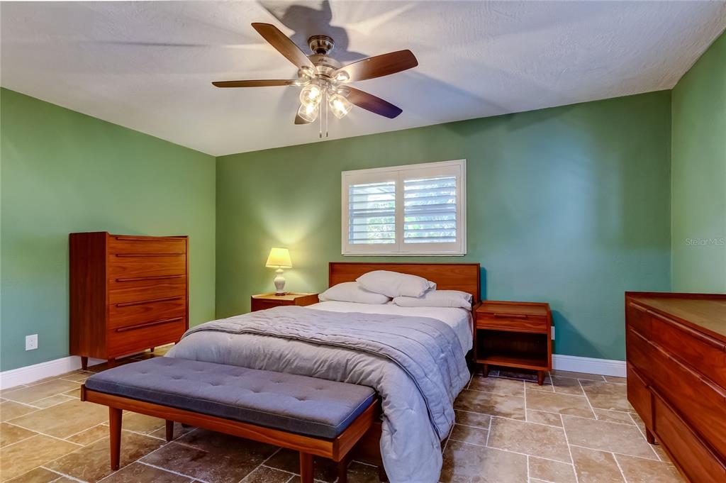 St Petersburg, Florida, 33703, United States, 3 Bedrooms Bedrooms, ,2 BathroomsBathrooms,Residential,For Sale,1821049