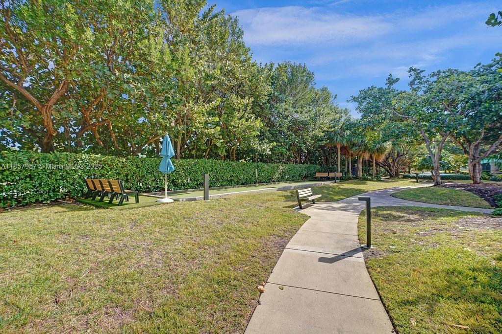 Hollywood, Florida, 33019, United States, 2 Bedrooms Bedrooms, ,2 BathroomsBathrooms,Residential,For Sale,1918580