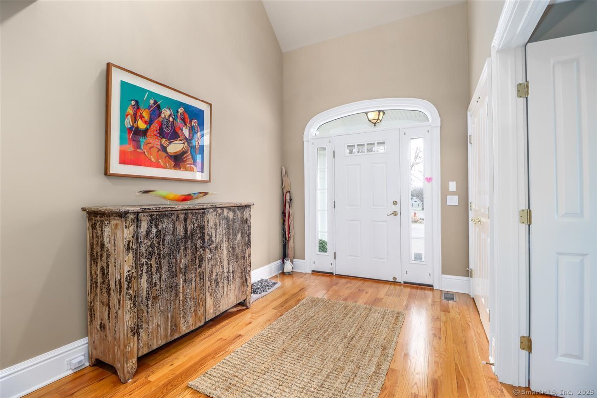 New Milford, Connecticut, 06776, United States, 2 Bedrooms Bedrooms, ,4 BathroomsBathrooms,Residential,For Sale,1938812