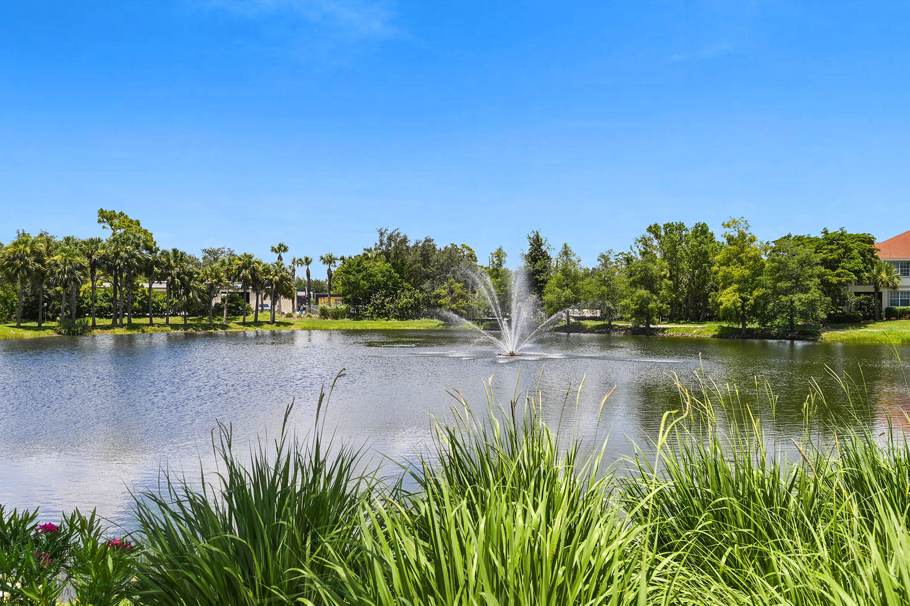  CROWN COLONY - OXFORD POINTE - 物件實景