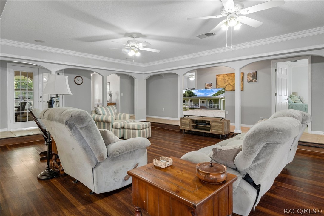 Dunnellon, Florida, 34431, United States, 4 Bedrooms Bedrooms, ,2 BathroomsBathrooms,Residential,For Sale,1920438