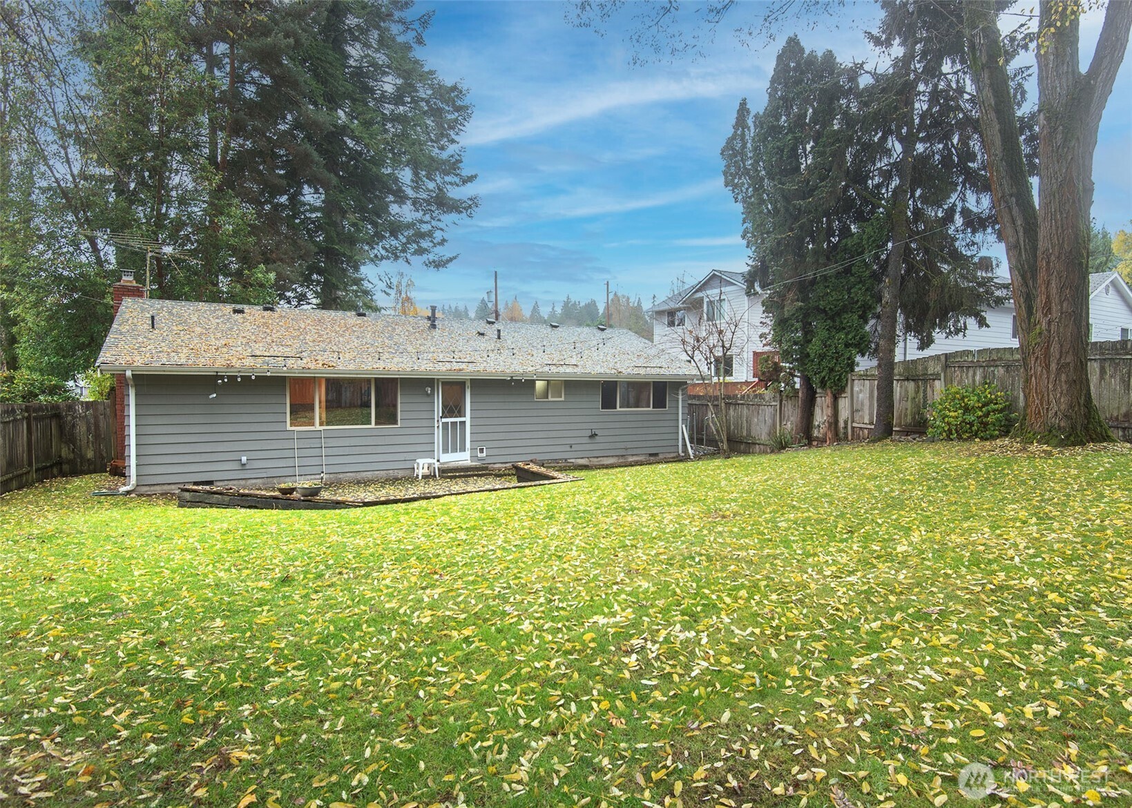 Kenmore, Washington, 98028, United States, 3 Bedrooms Bedrooms, ,1 BathroomBathrooms,Residential,For Sale,1994504