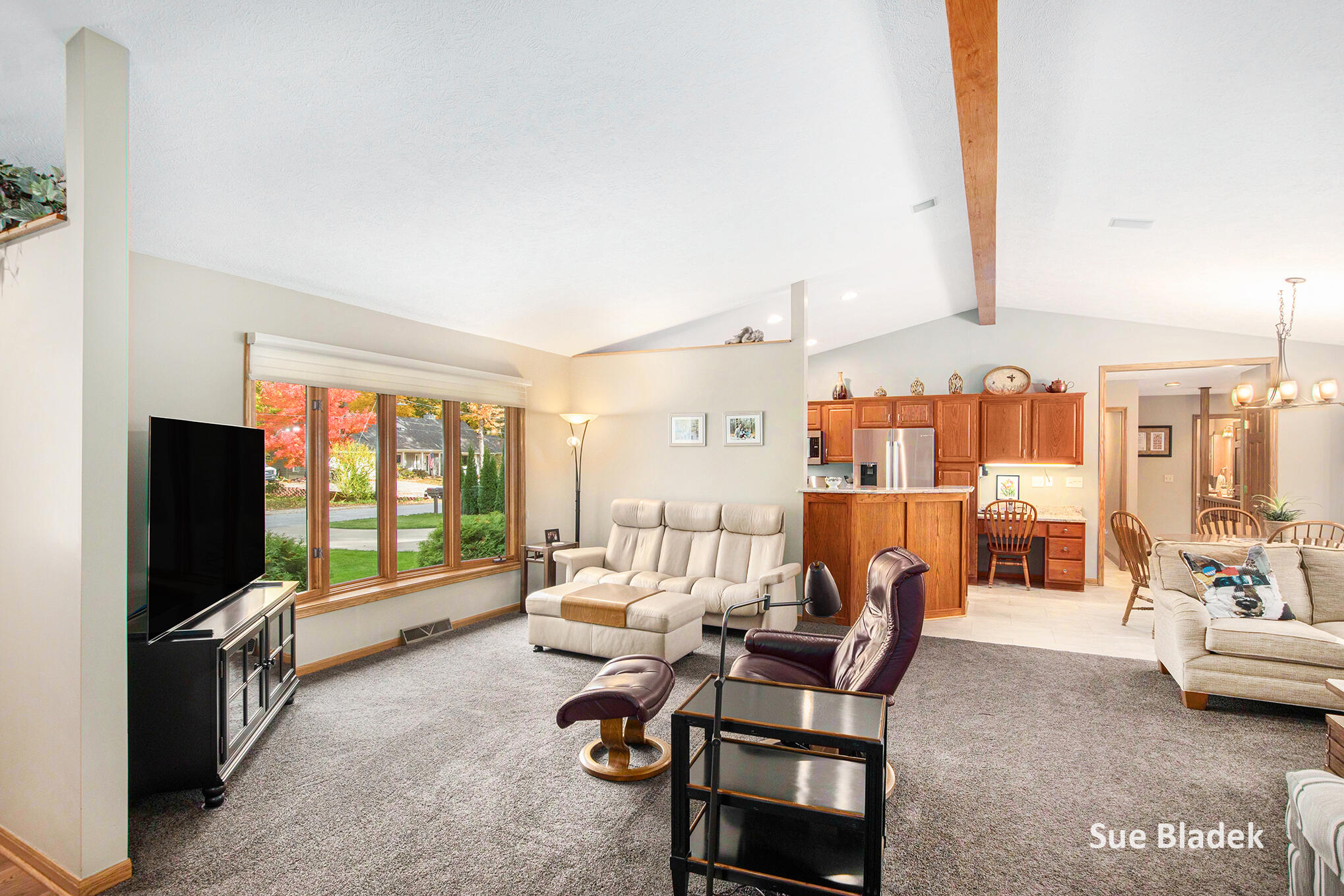 Holland, Michigan, 49424, United States, 3 Bedrooms Bedrooms, ,3 BathroomsBathrooms,Residential,For Sale,1989003