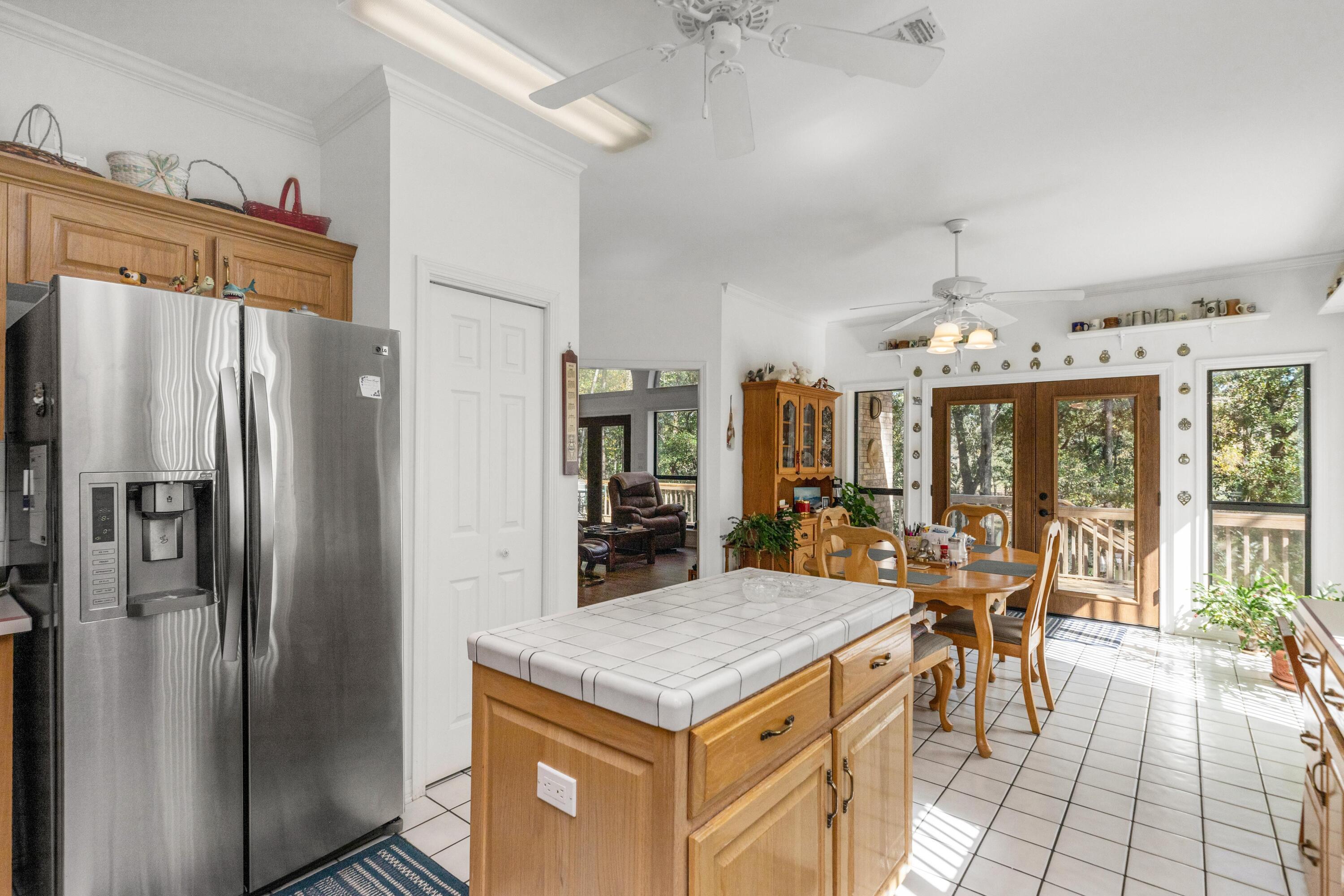 Niceville, Florida, 32578, United States, 5 Bedrooms Bedrooms, ,5 BathroomsBathrooms,Residential,For Sale,1798337