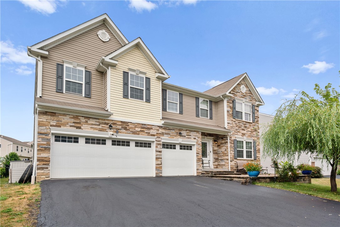 Collier Twp, Pennsylvania, 15106, United States, 5 Bedrooms Bedrooms, ,6 BathroomsBathrooms,Residential,For Sale,2002908