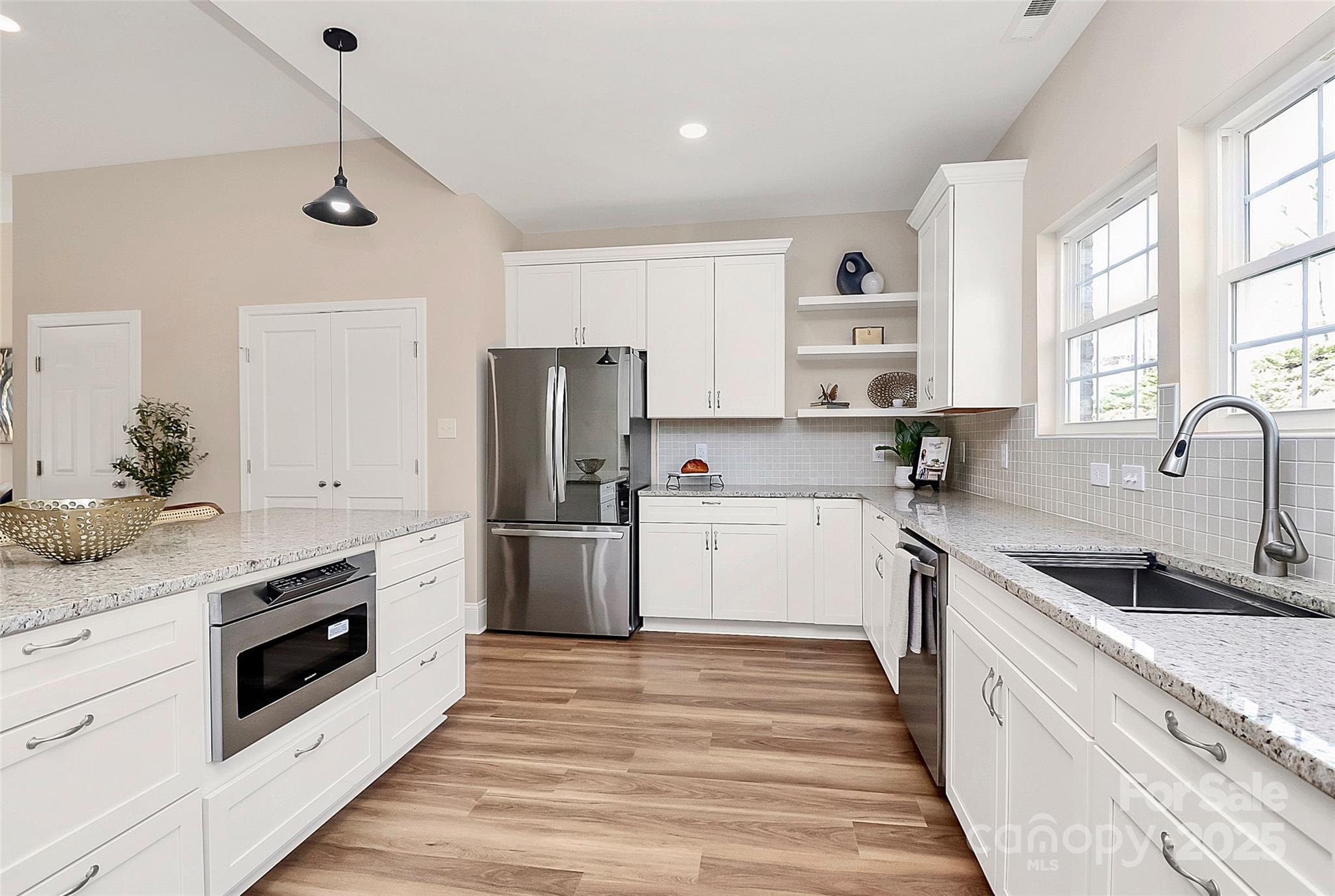 Rock Hill, South Carolina, 29732, United States, 4 Bedrooms Bedrooms, ,3 BathroomsBathrooms,Residential,For Sale,1728805
