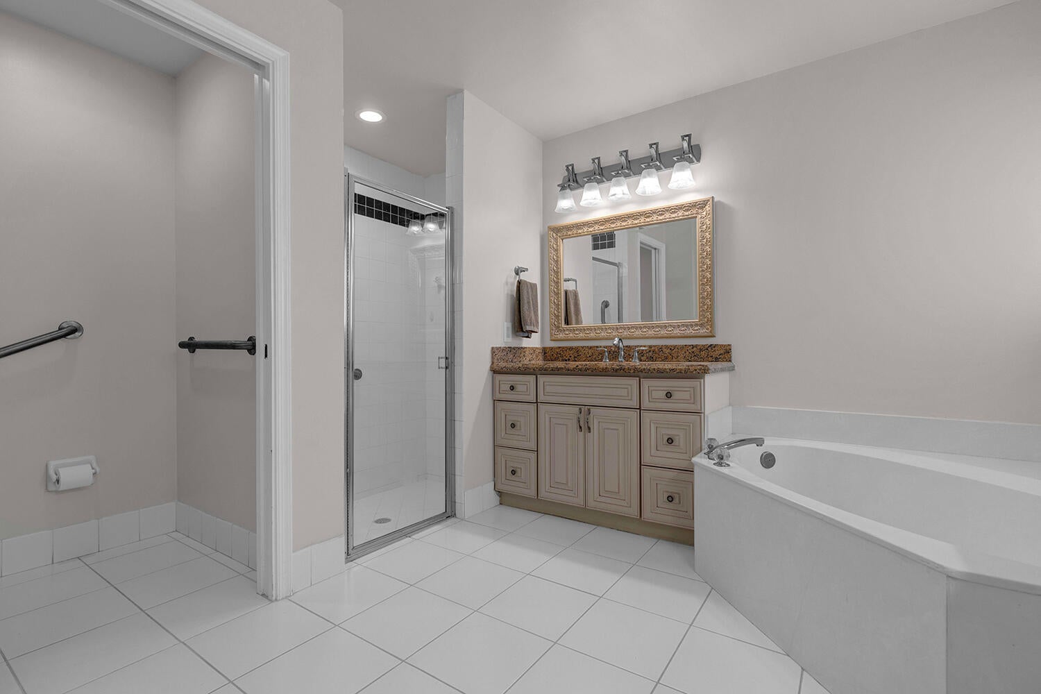 Boca Raton, Florida, 33433, United States, 3 Bedrooms Bedrooms, ,2 BathroomsBathrooms,Residential,For Sale,2048955